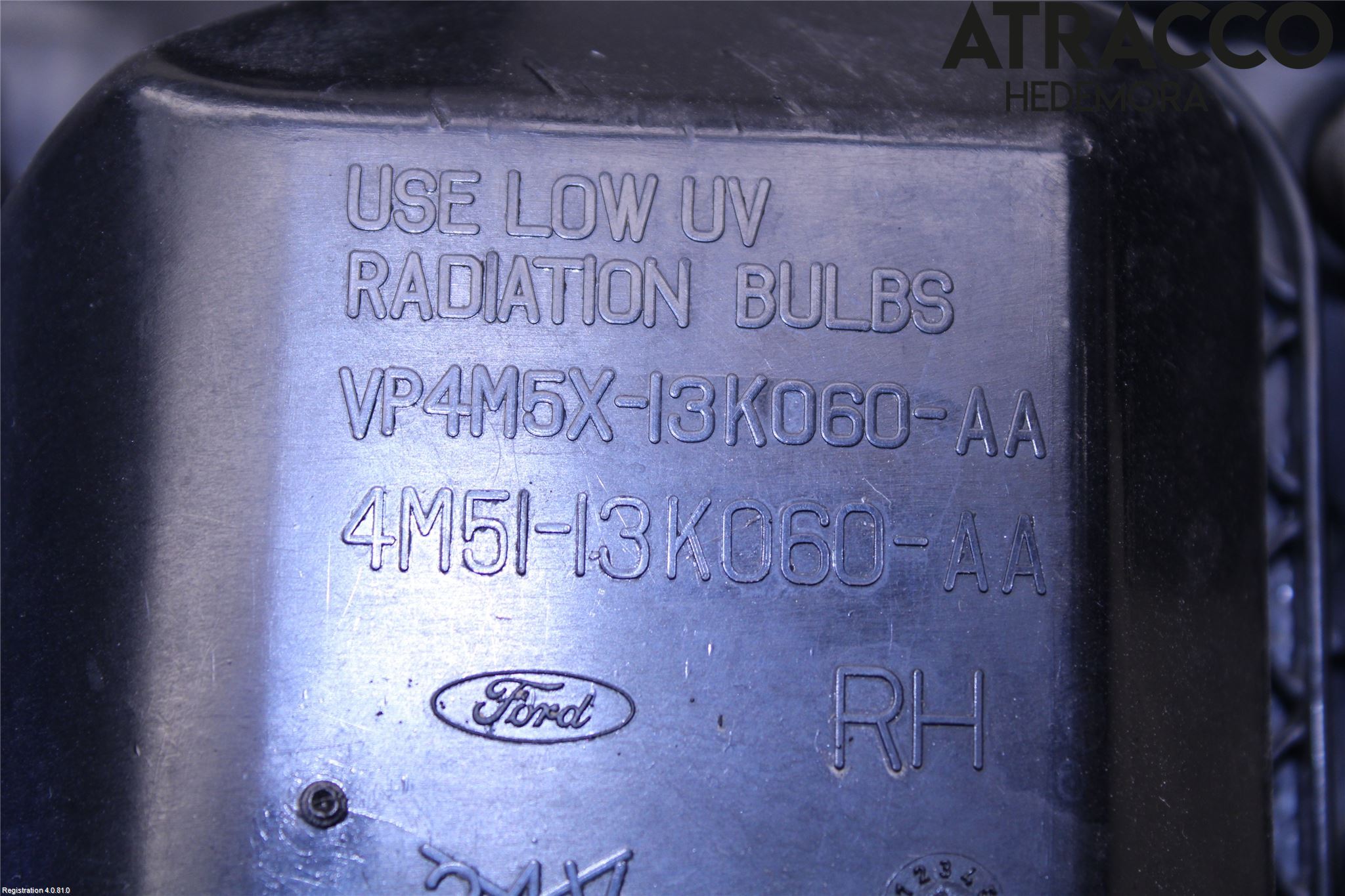 Ford FOCUS     04-07 Strålkastare Höger