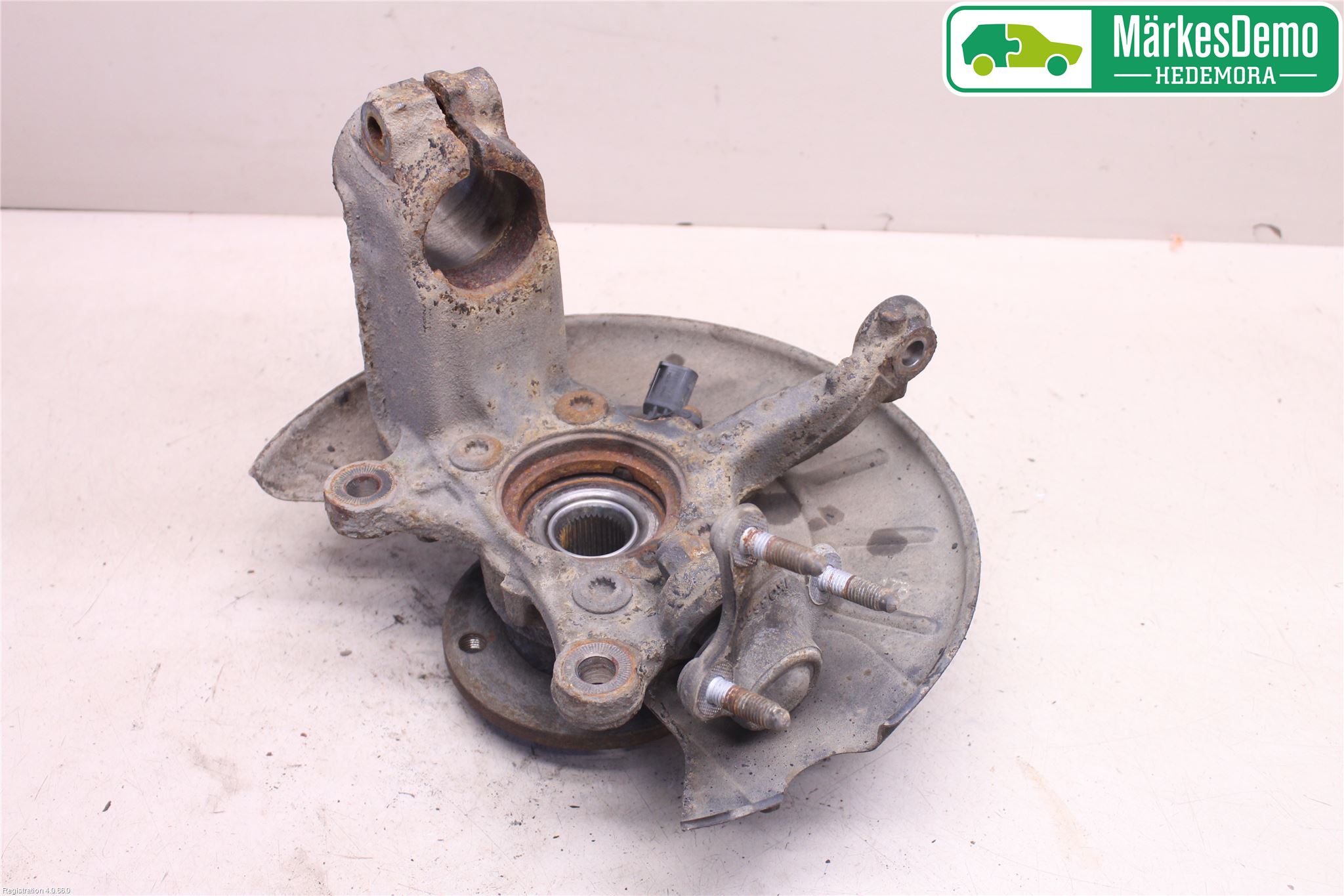Volkswagen VW GOLF VI 09-13 Styrspindel Lagerhus Hö