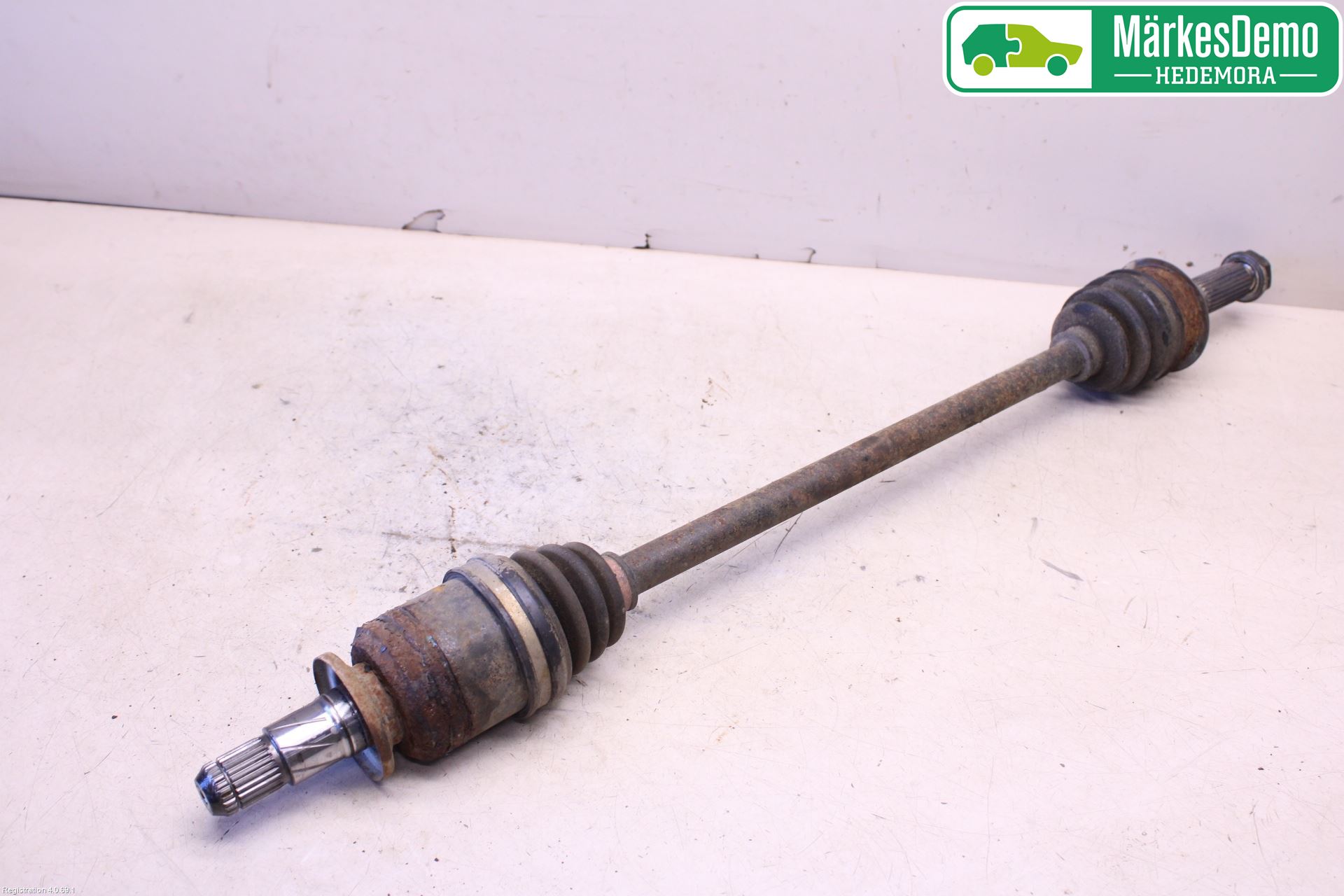 Subaru OUTBACK 10-15 Drivaxel Bak Vänster