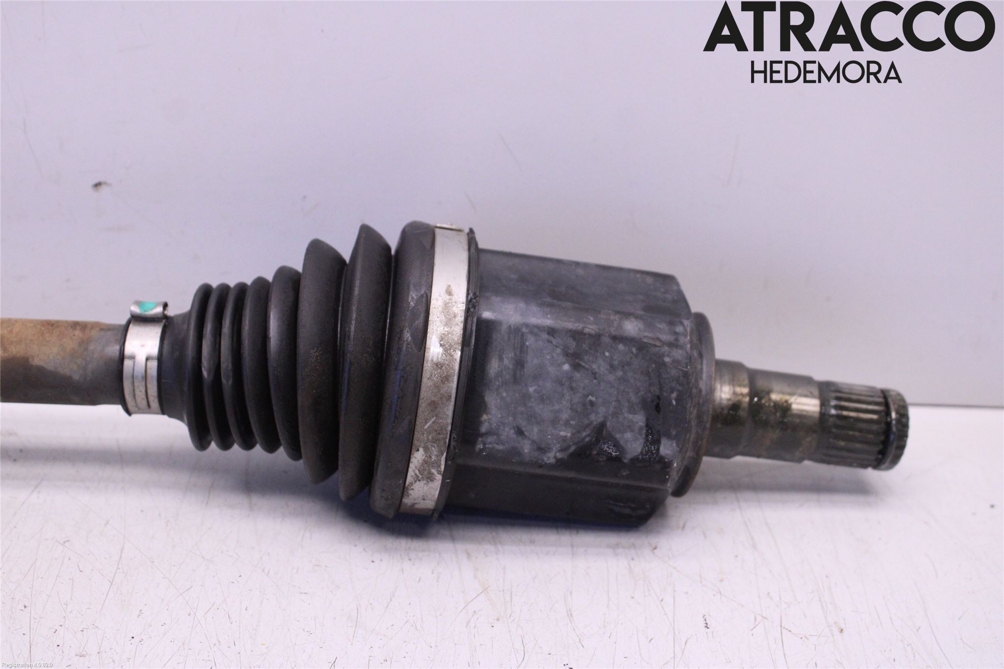 Fiat TIPO/CROSS 16- Drivaxel Fram Vänster