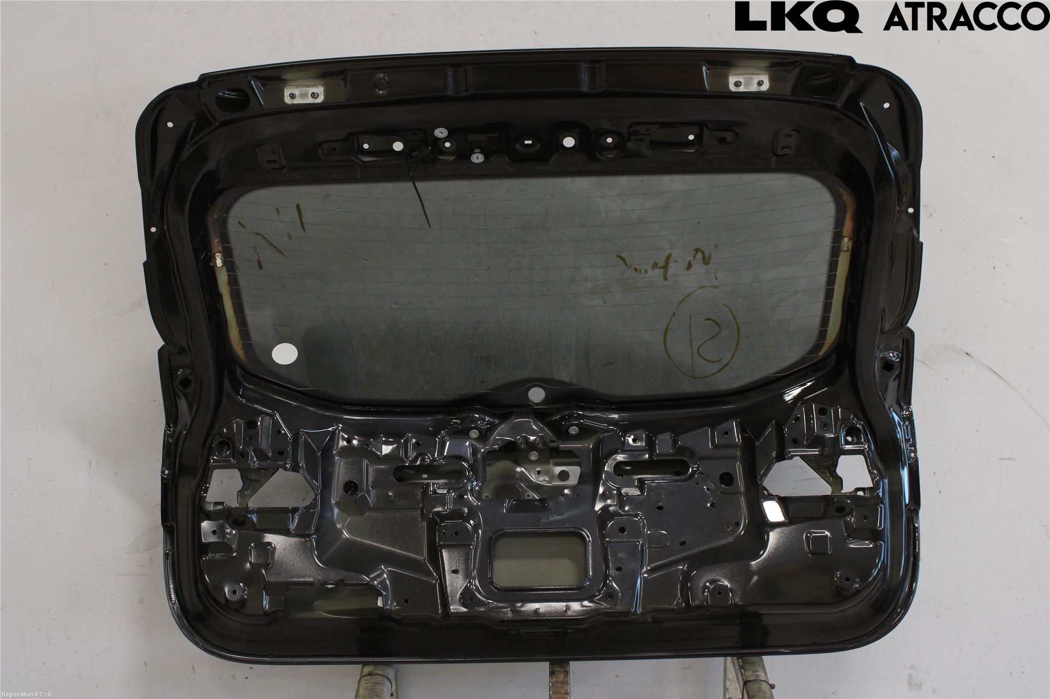 Nissan QASHQAI 14-17 Baklucka Kombi