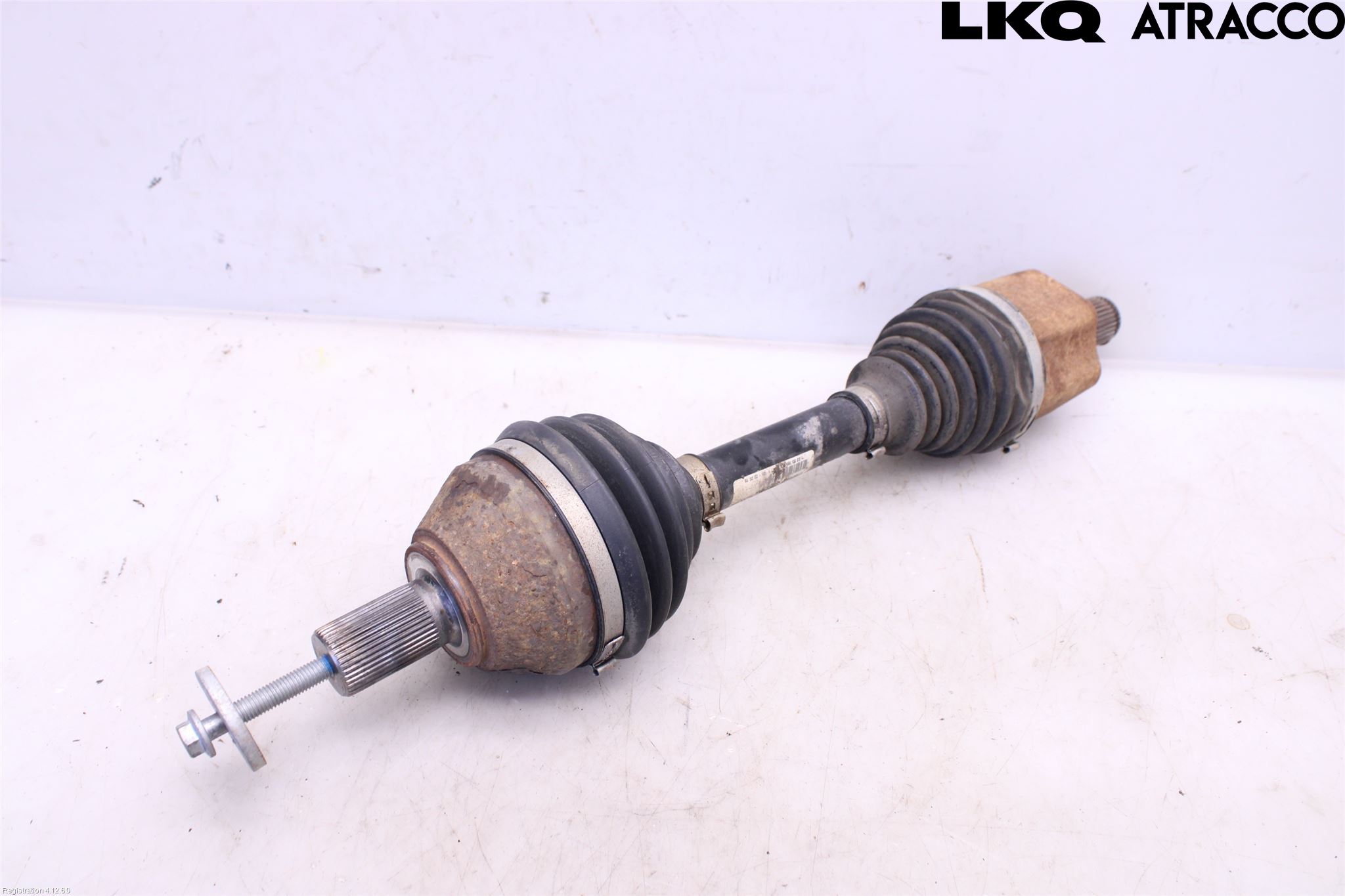 Volvo V60 14-18 Drivaxel Fram Vänster