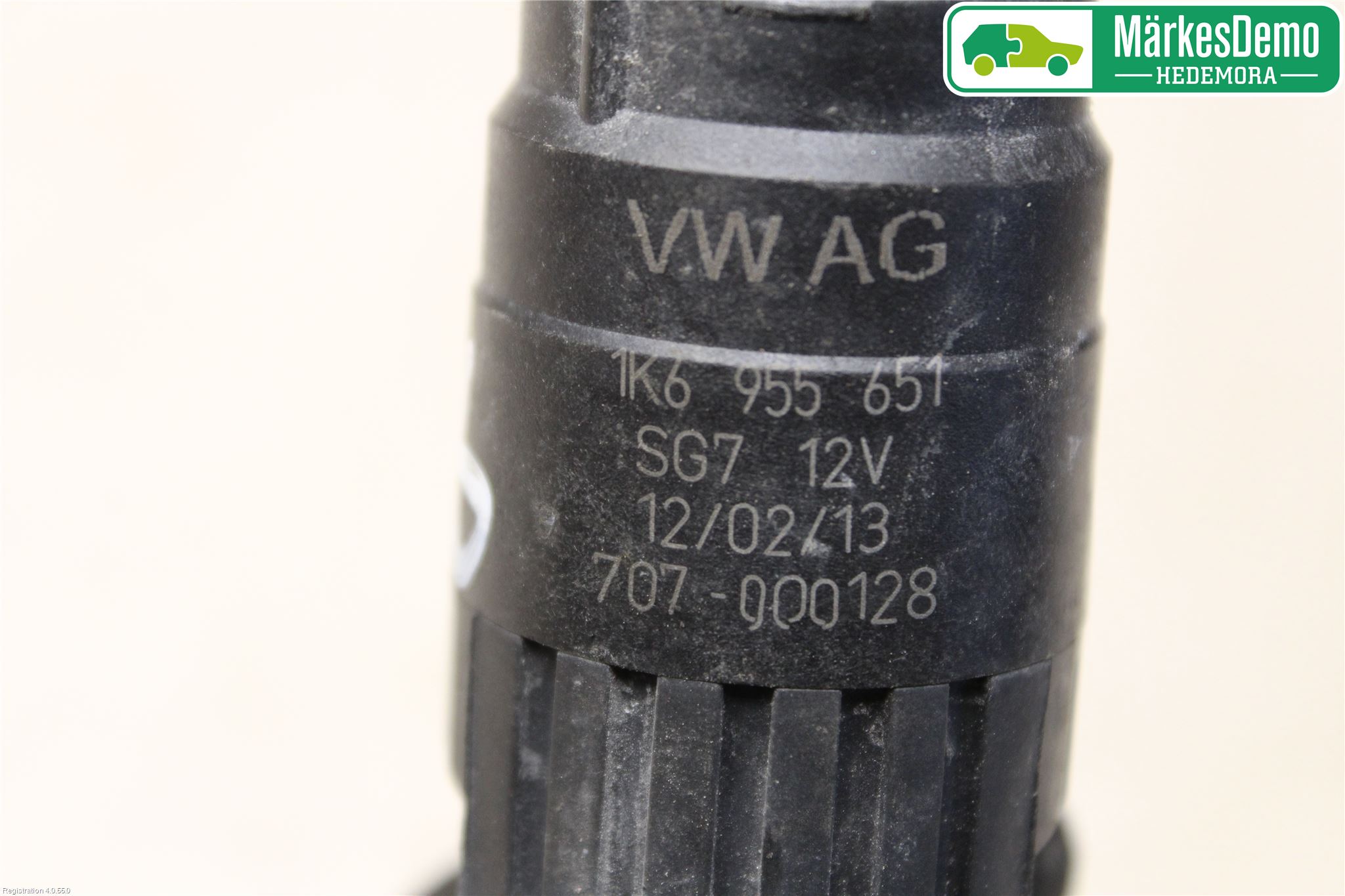 Volkswagen VW GOLF / E-GOLF VII 13-20 Spolarpump Vindruta