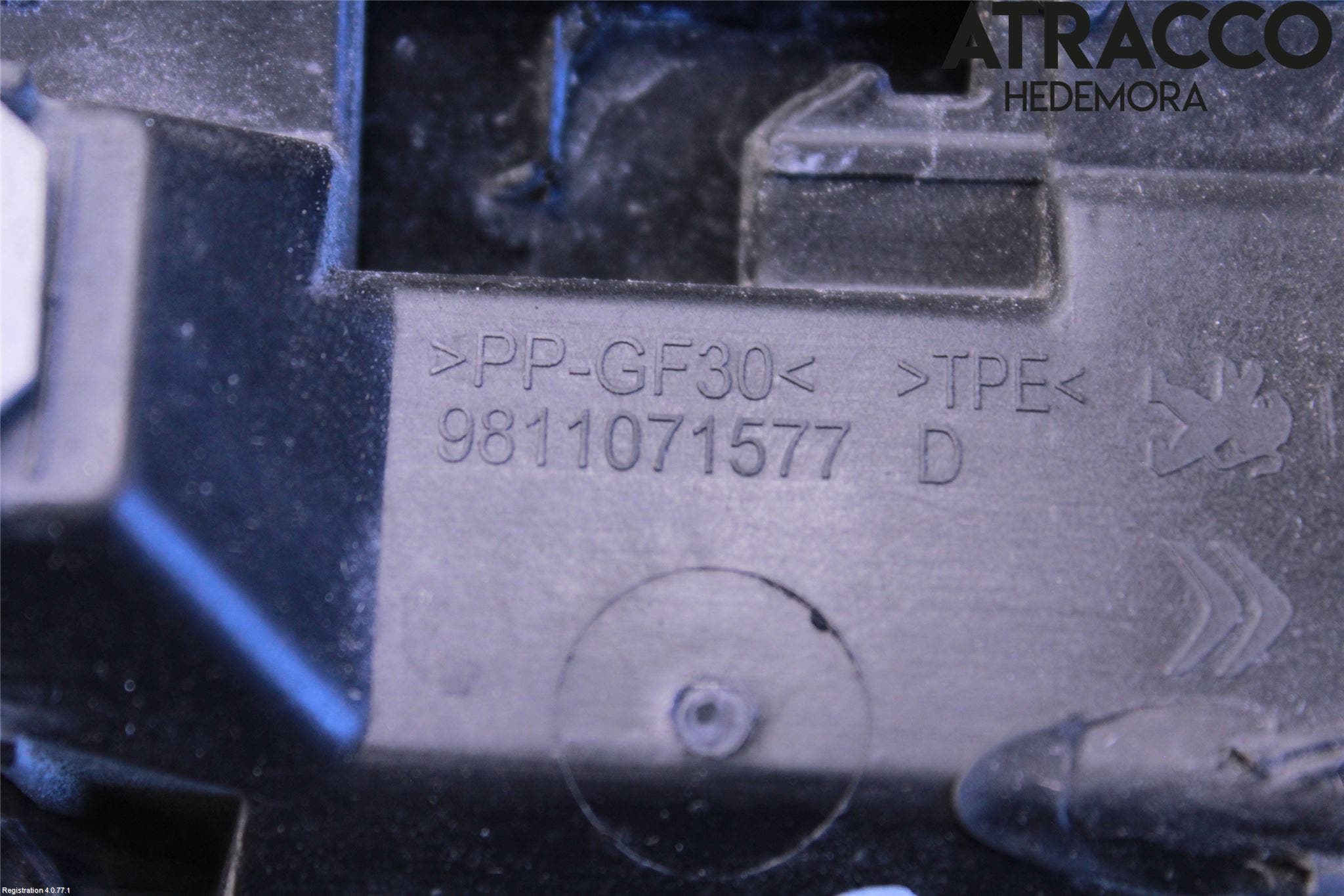 Peugeot 5008 17-24 Bakruta - Dekorlist