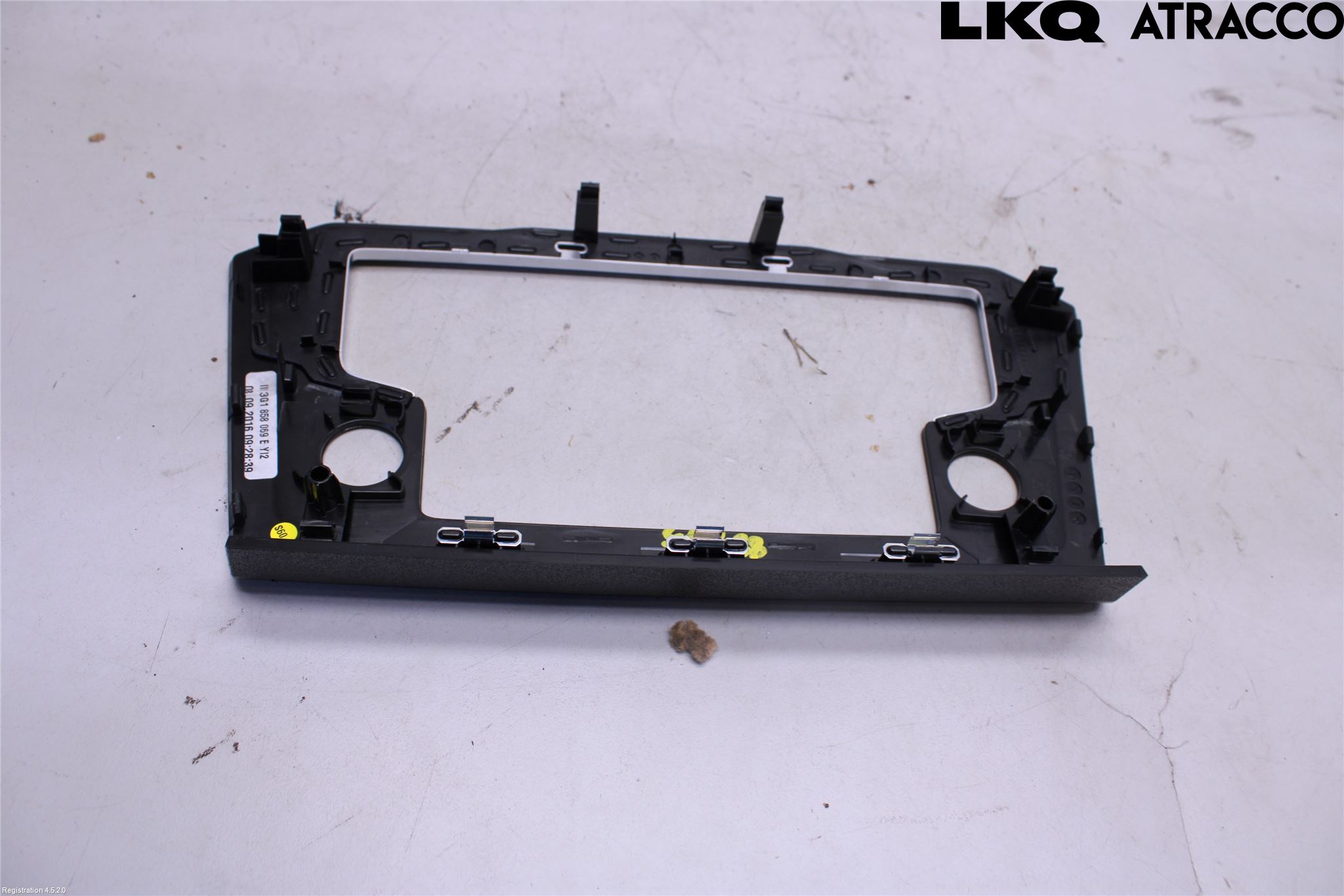 Volkswagen VW PASSAT 15-19 Instrument-Radio Sarg