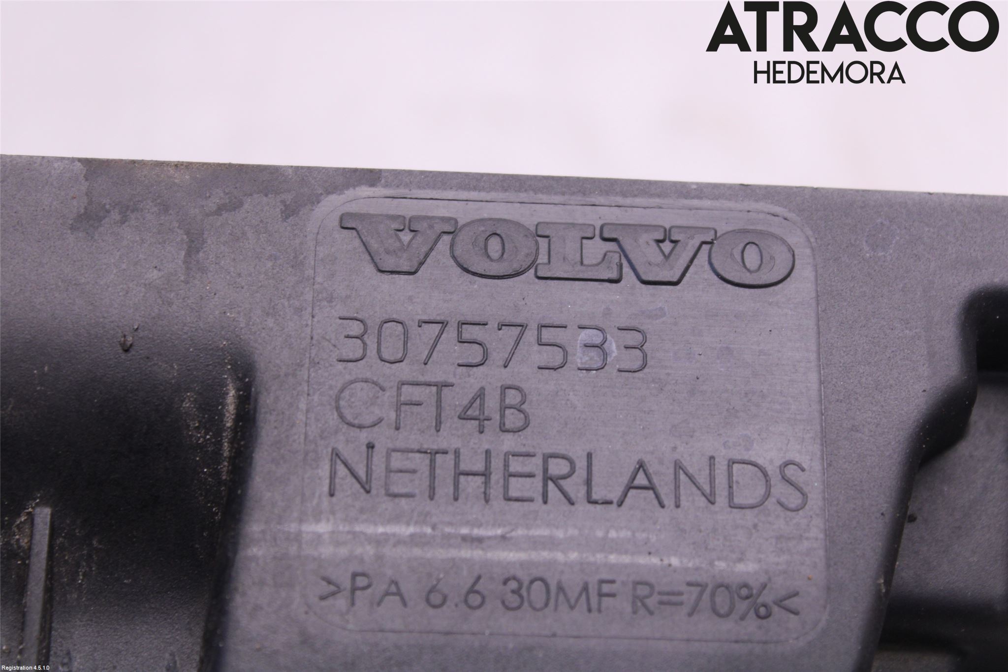 Volvo V70 05-08 Motorkåpa