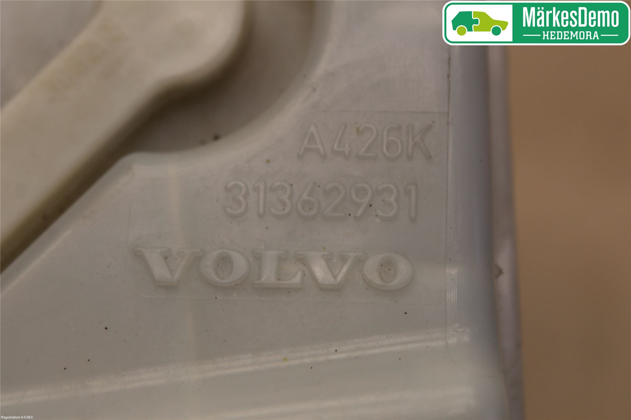 Volvo V40 12-19 Bromsvätskebehållare