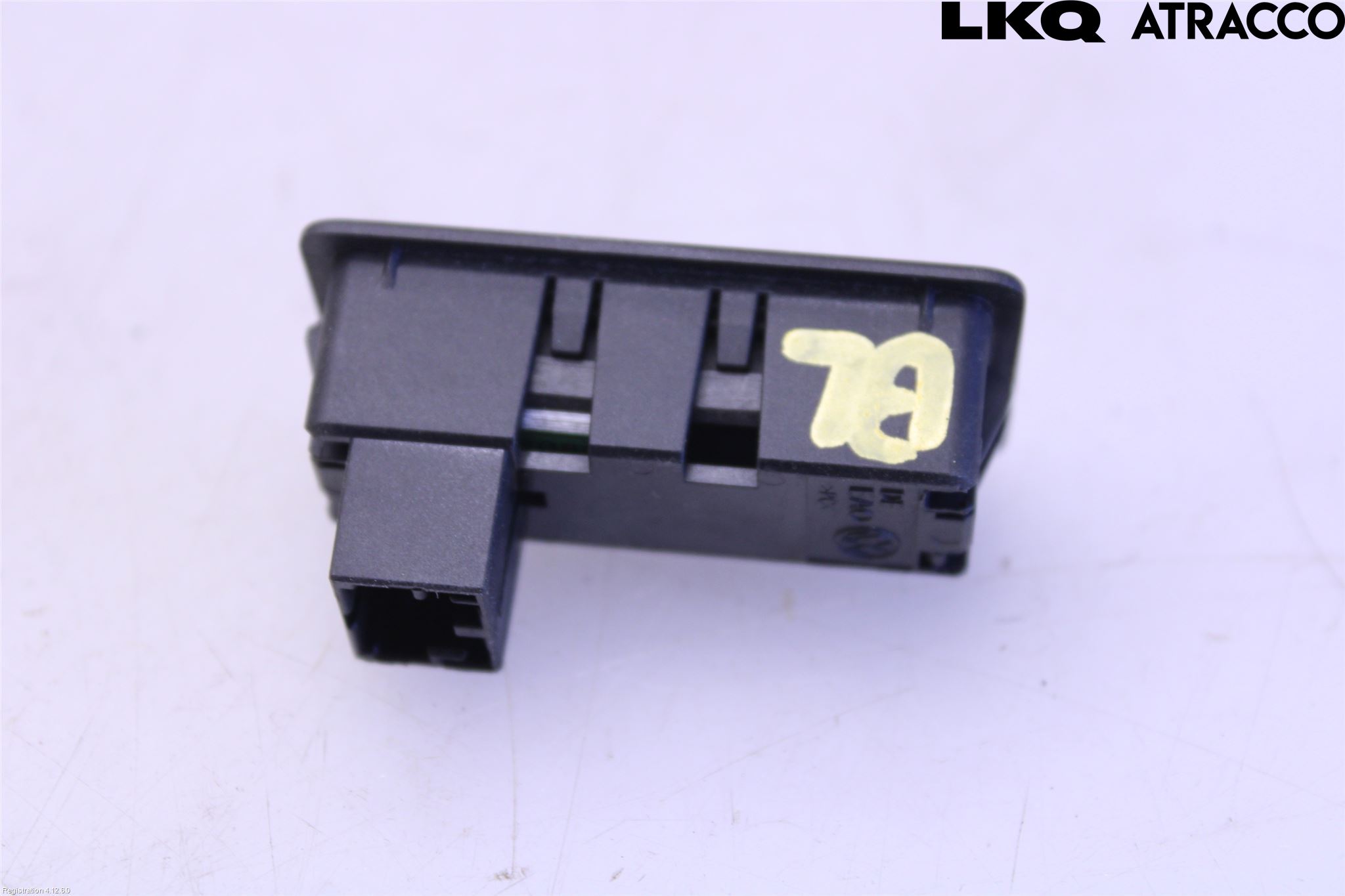 Skoda SCALA 19- Strömställare Baklucka