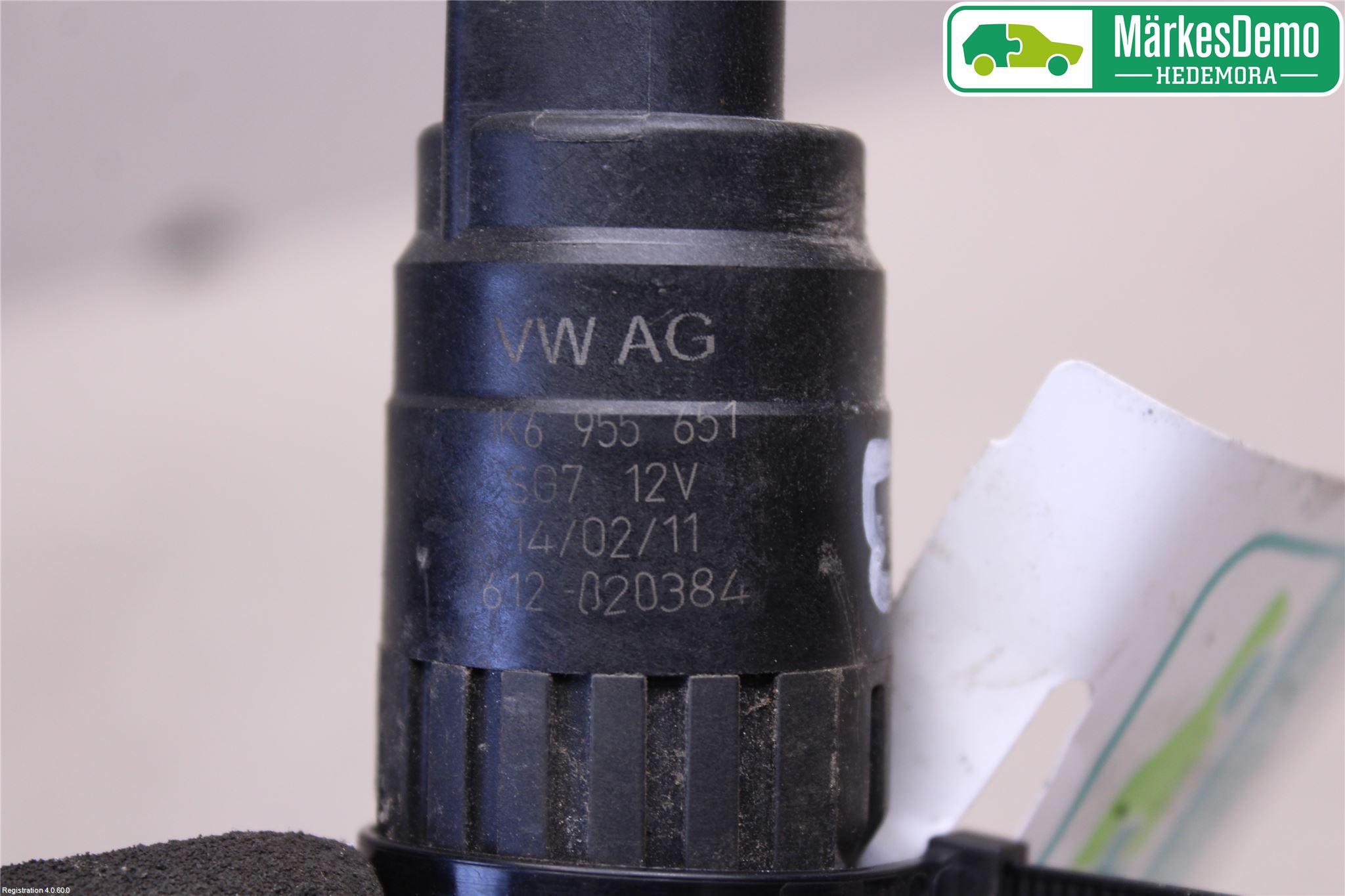 Volkswagen VW POLO 10-17 Spolarpump Vindruta