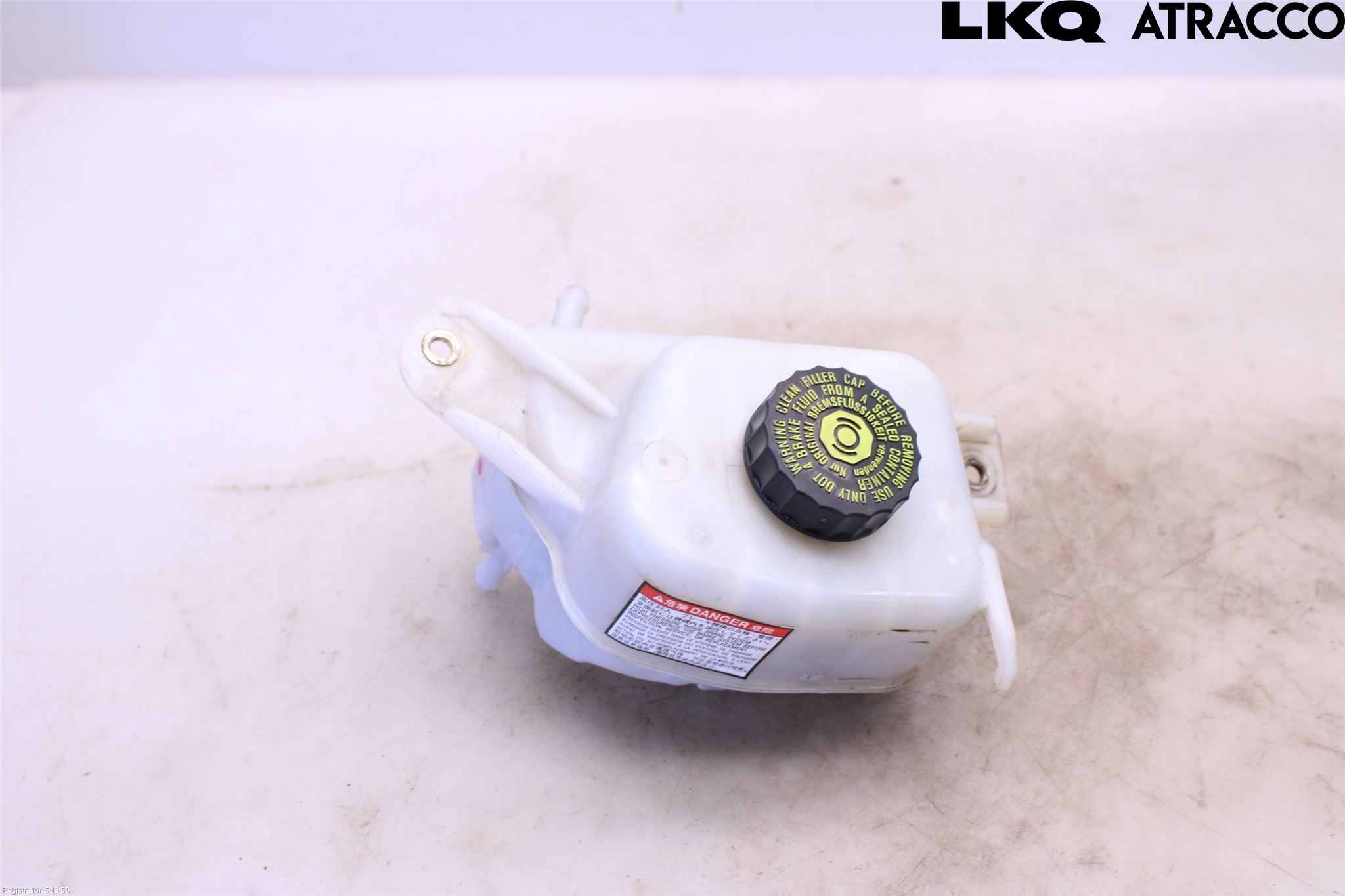 Toyota YARIS XP130 15-20 Bromsvätskebehållare
