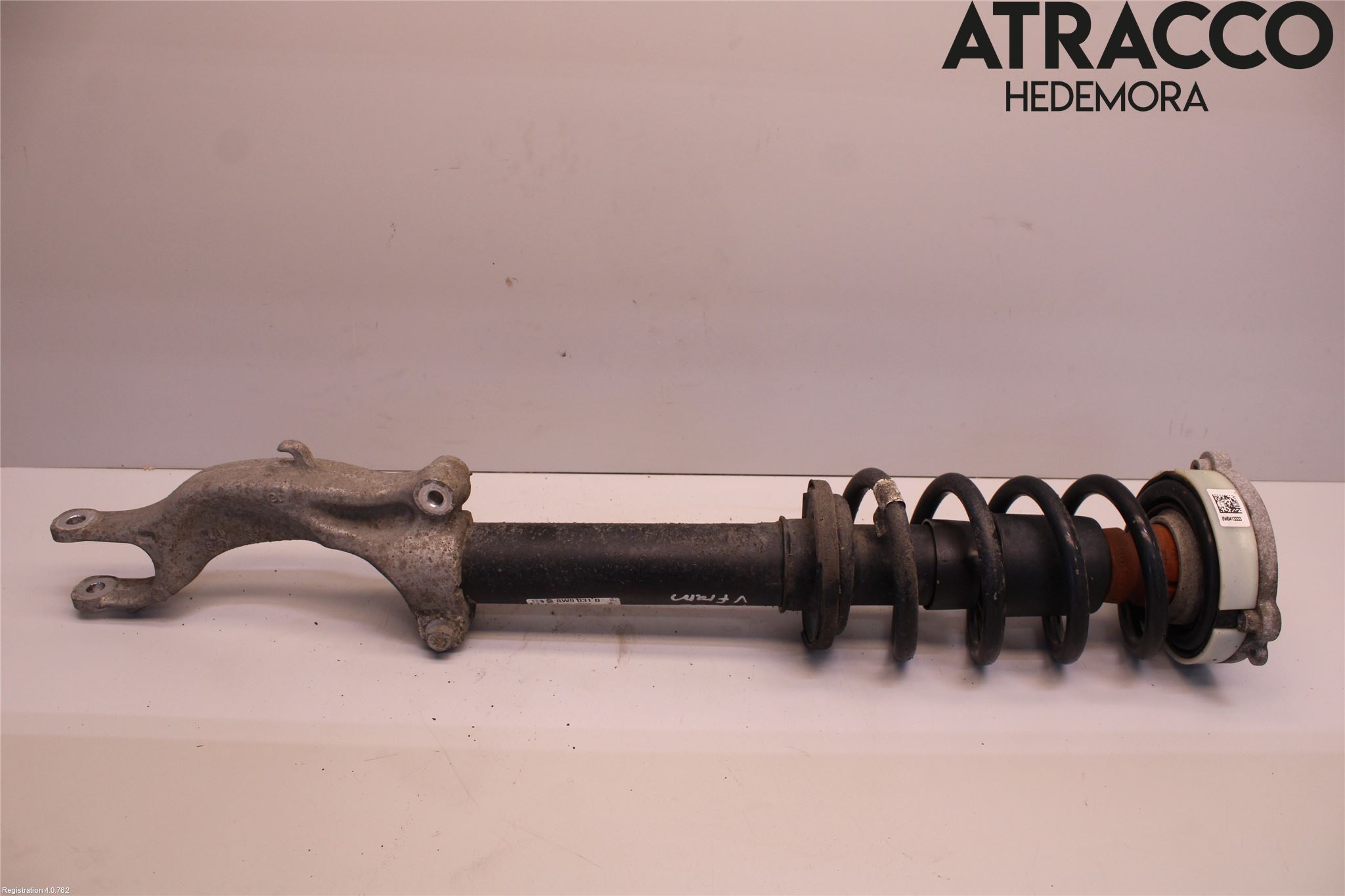 Audi A4/S4 B9 16-19 Fjäderben Fram Vänster