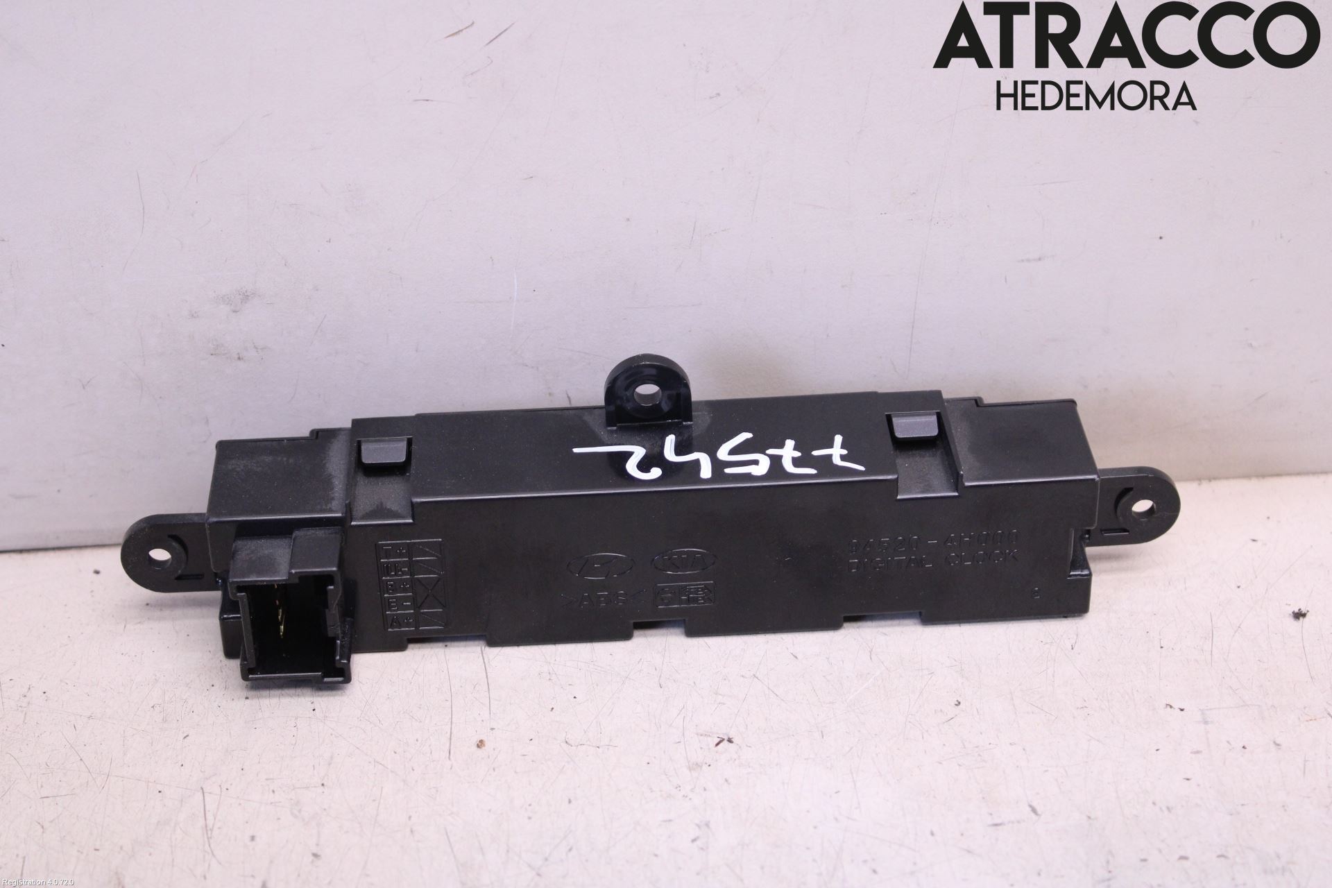 Hyundai H-1/STAREX 08-21 Instrument Klocka