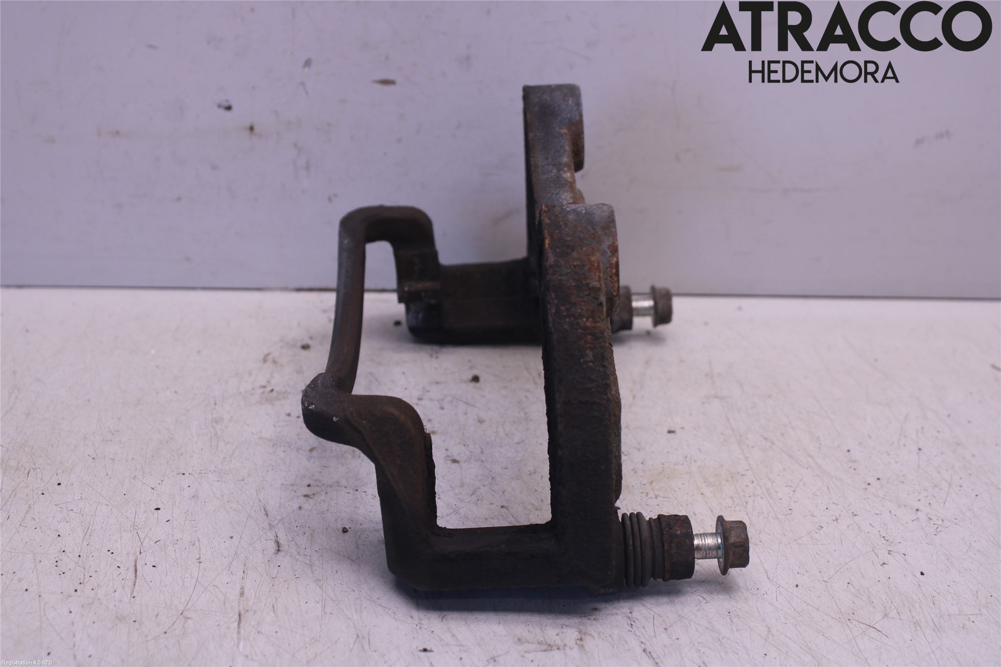 Opel CASCADA 13-19 Bromsokshållare