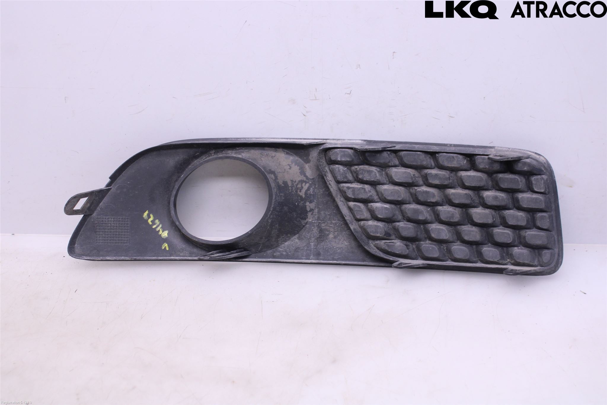 Volvo V70 08-13 Dimljussarg Fram