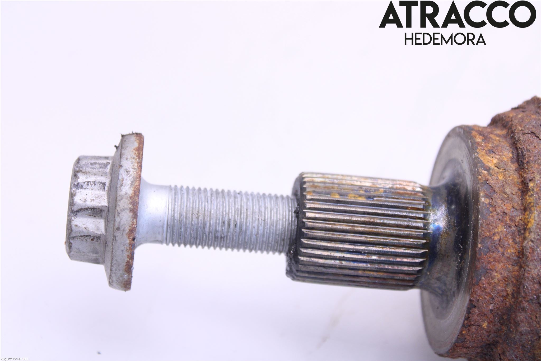 Volkswagen VW PASSAT 15-19 Drivaxel Bak Vänster
