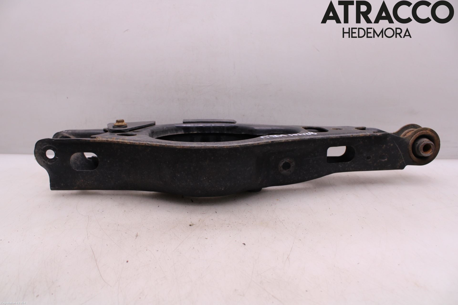 Toyota RAV4 19- Bärarm Bak Höger