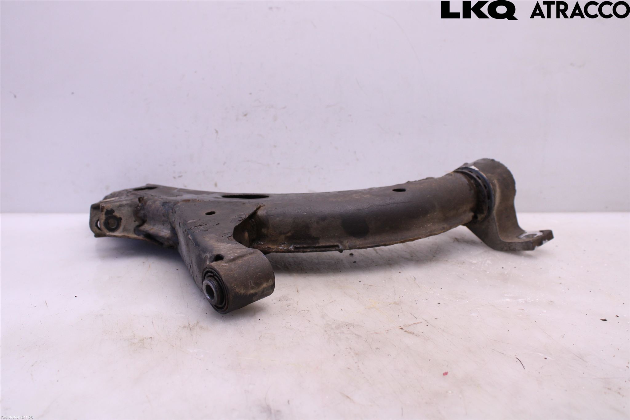 Subaru OUTBACK   99-03 Bärarm Fram Undre Vä