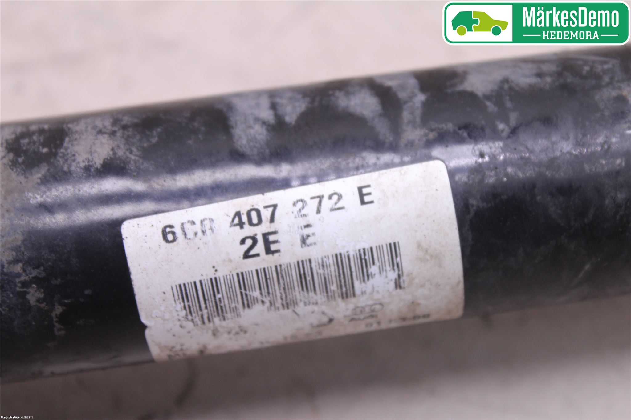 Volkswagen VW POLO 10-17 Drivaxel Fram Höger