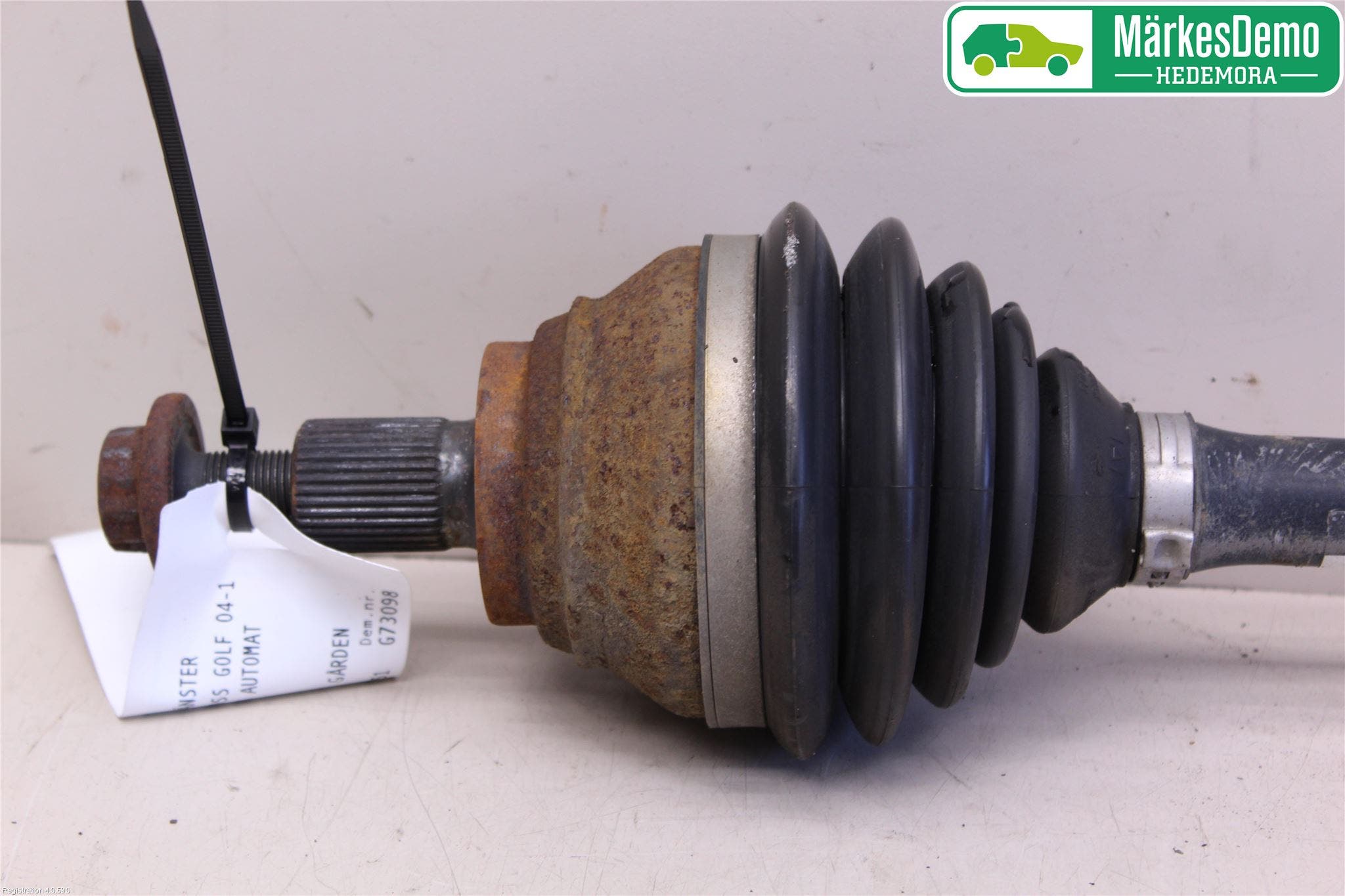 Volkswagen VW GOLF PLUS/CROSS GOLF 04-14 Drivaxel Fram Vänster