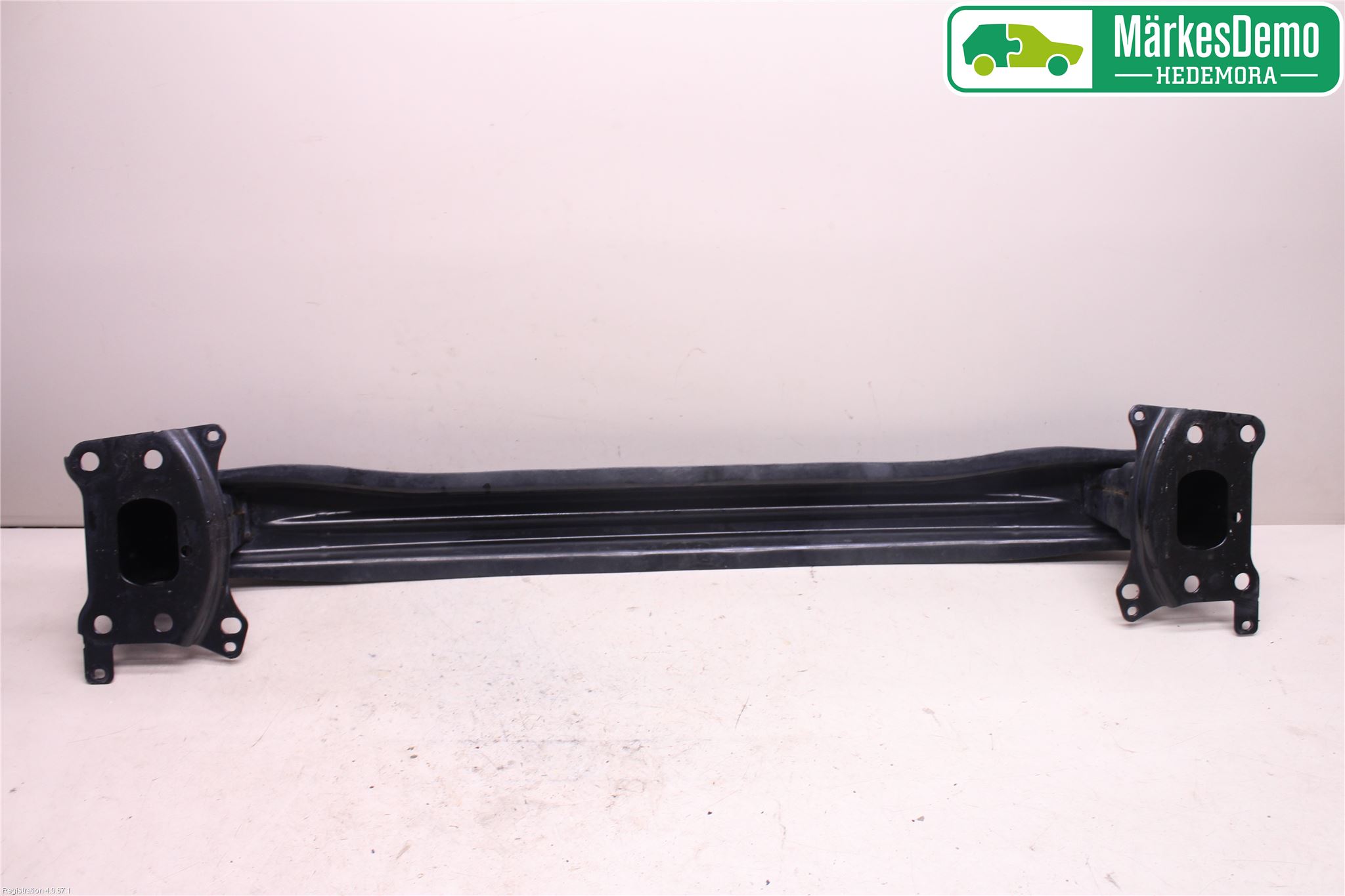 Volkswagen VW CADDY      04-10 Stötfångarbalk Fram