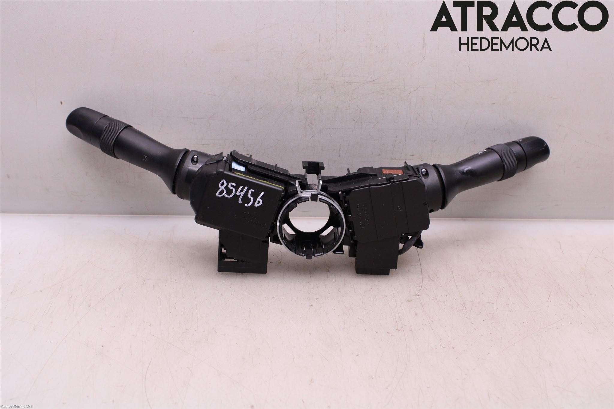 Toyota AVENSIS 09-15 Spakcentral