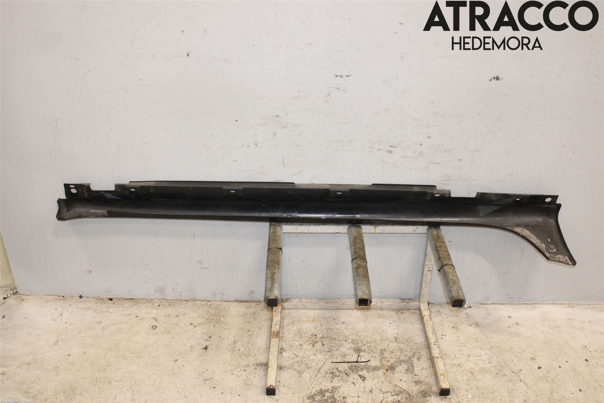 Audi A4 12-15 Sidokjol Vä