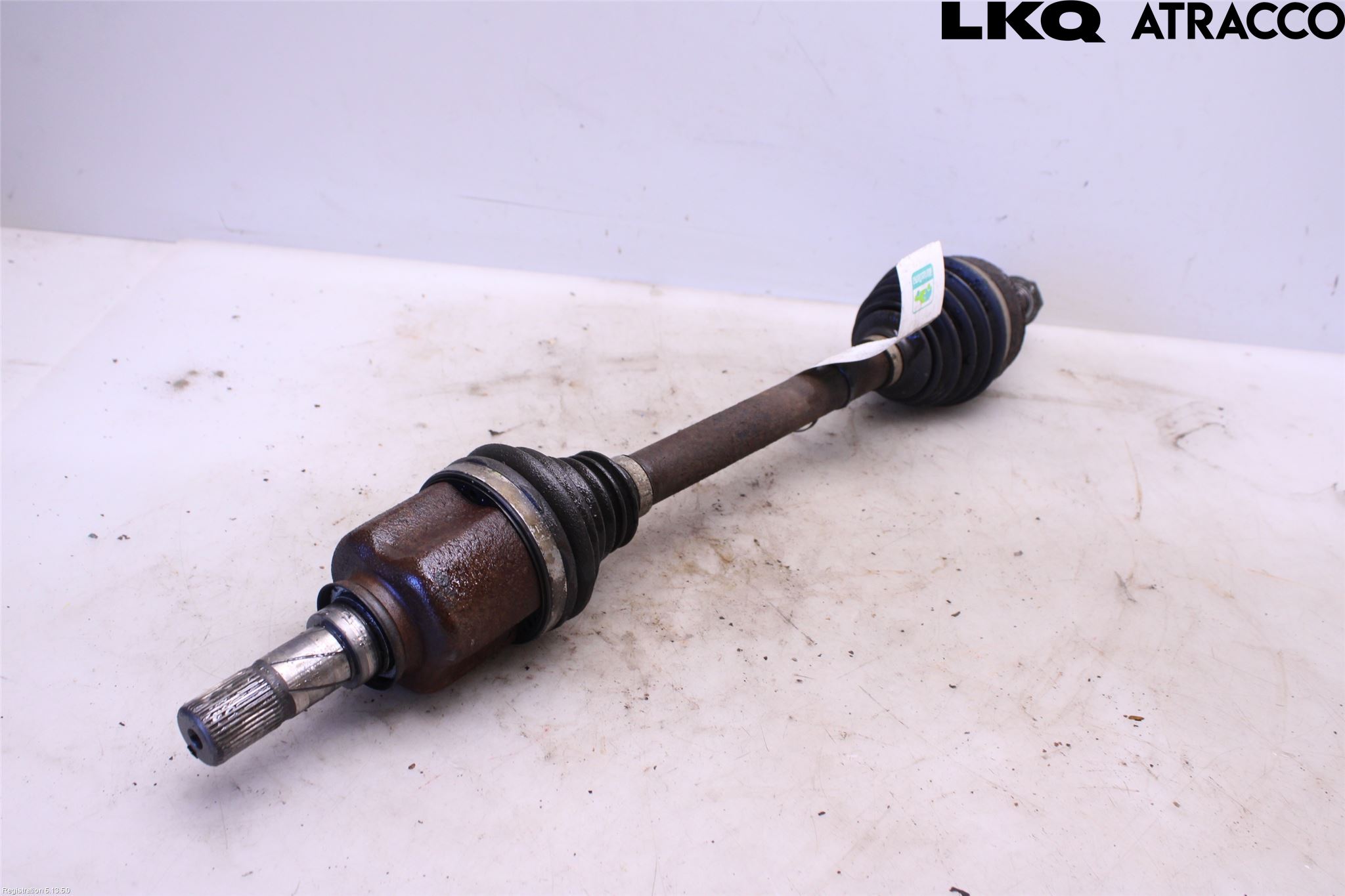 Nissan NV400 12-24 Drivaxel Fram Vänster