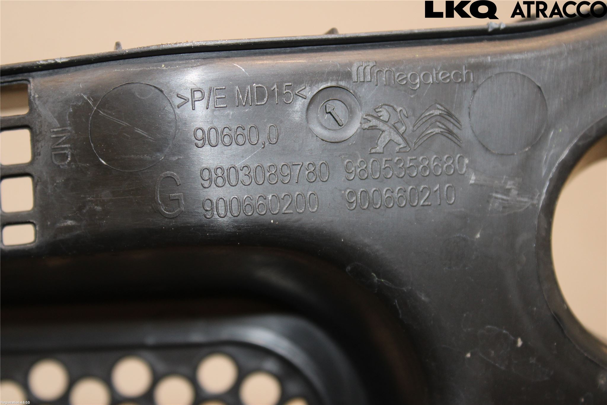 Citroen C4 CACTUS 14-20 Torpedplåt-Torpedplast