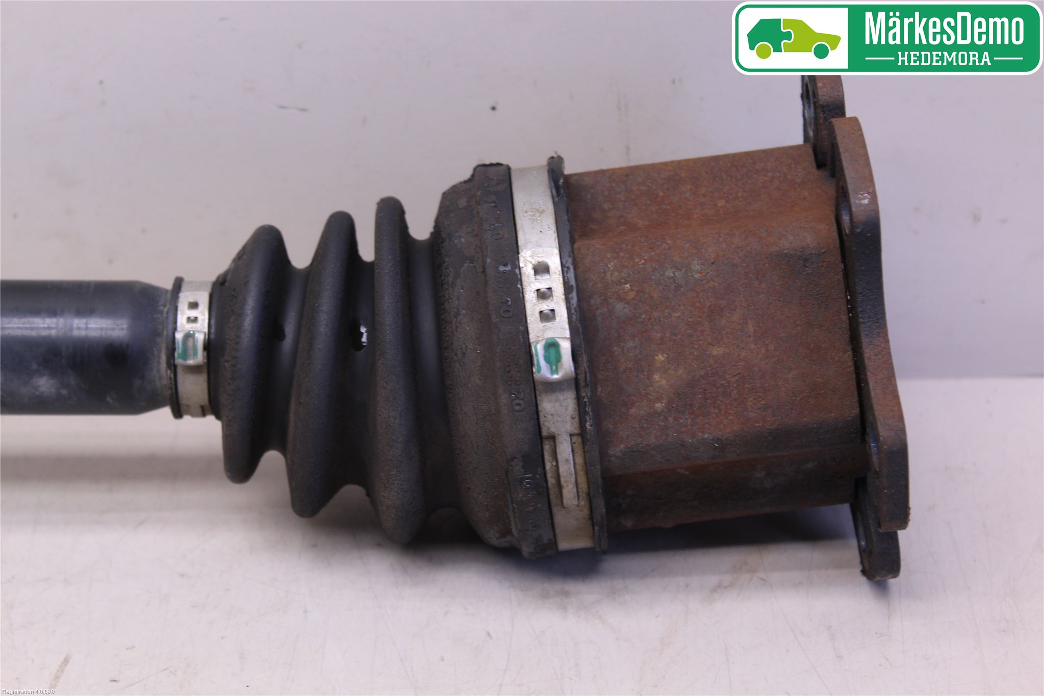 Audi A6/S6     05-11 Drivaxel Fram Höger