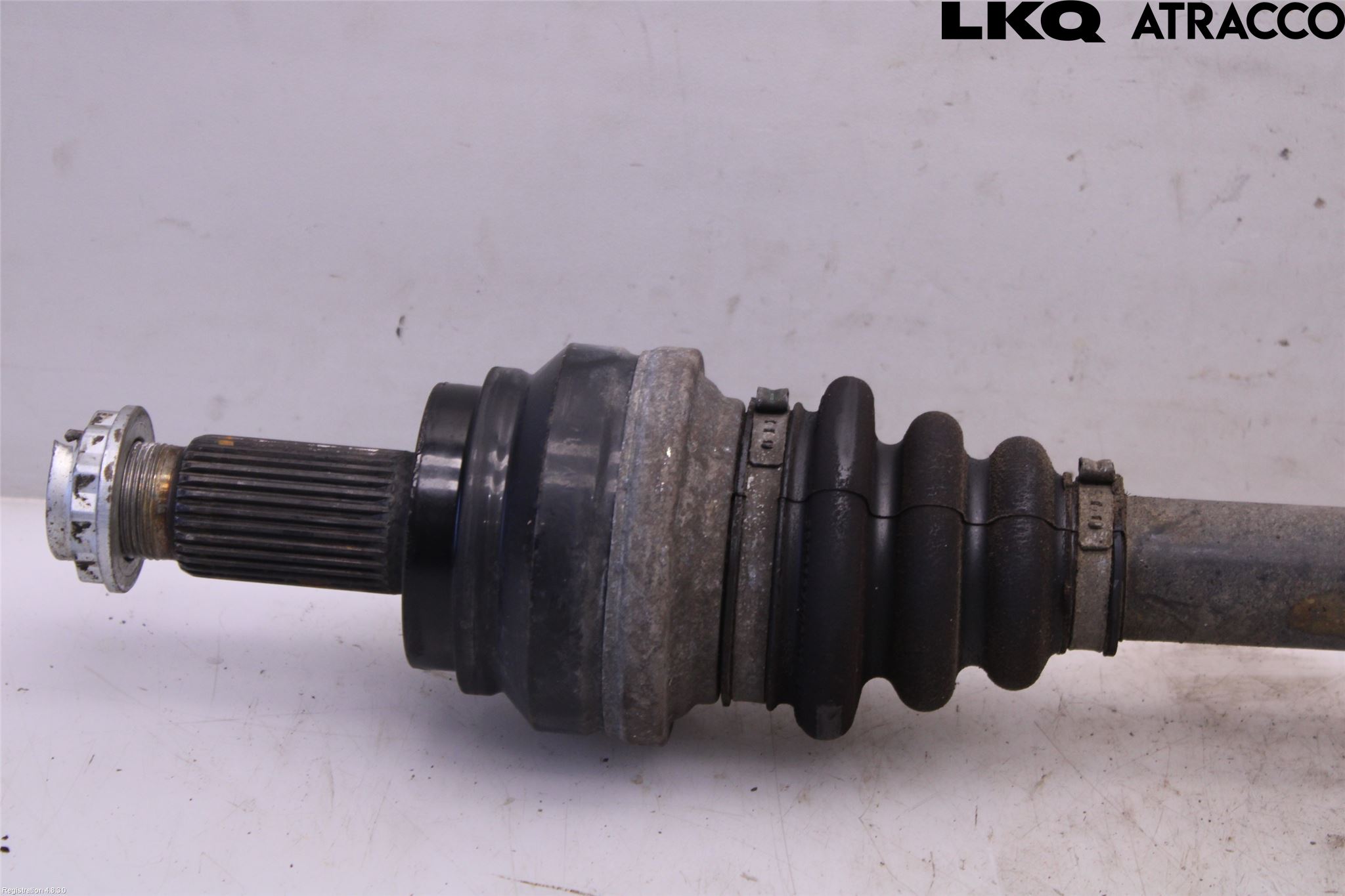 BMW 5 F10/F11/F18 09-17 Drivaxel Bak Höger