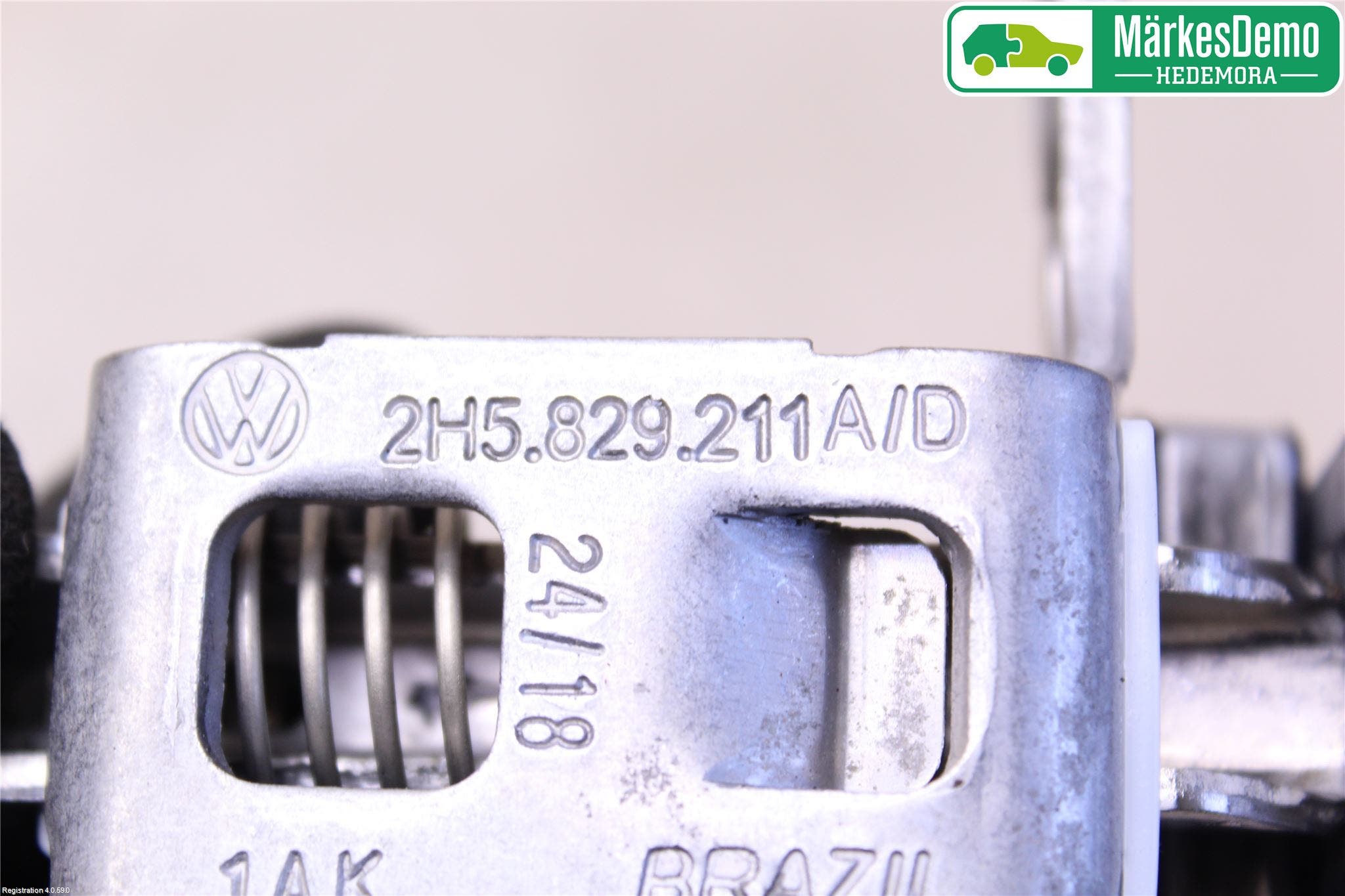 Volkswagen VW AMAROK 2H 10-22 Lås-Bakluckelås