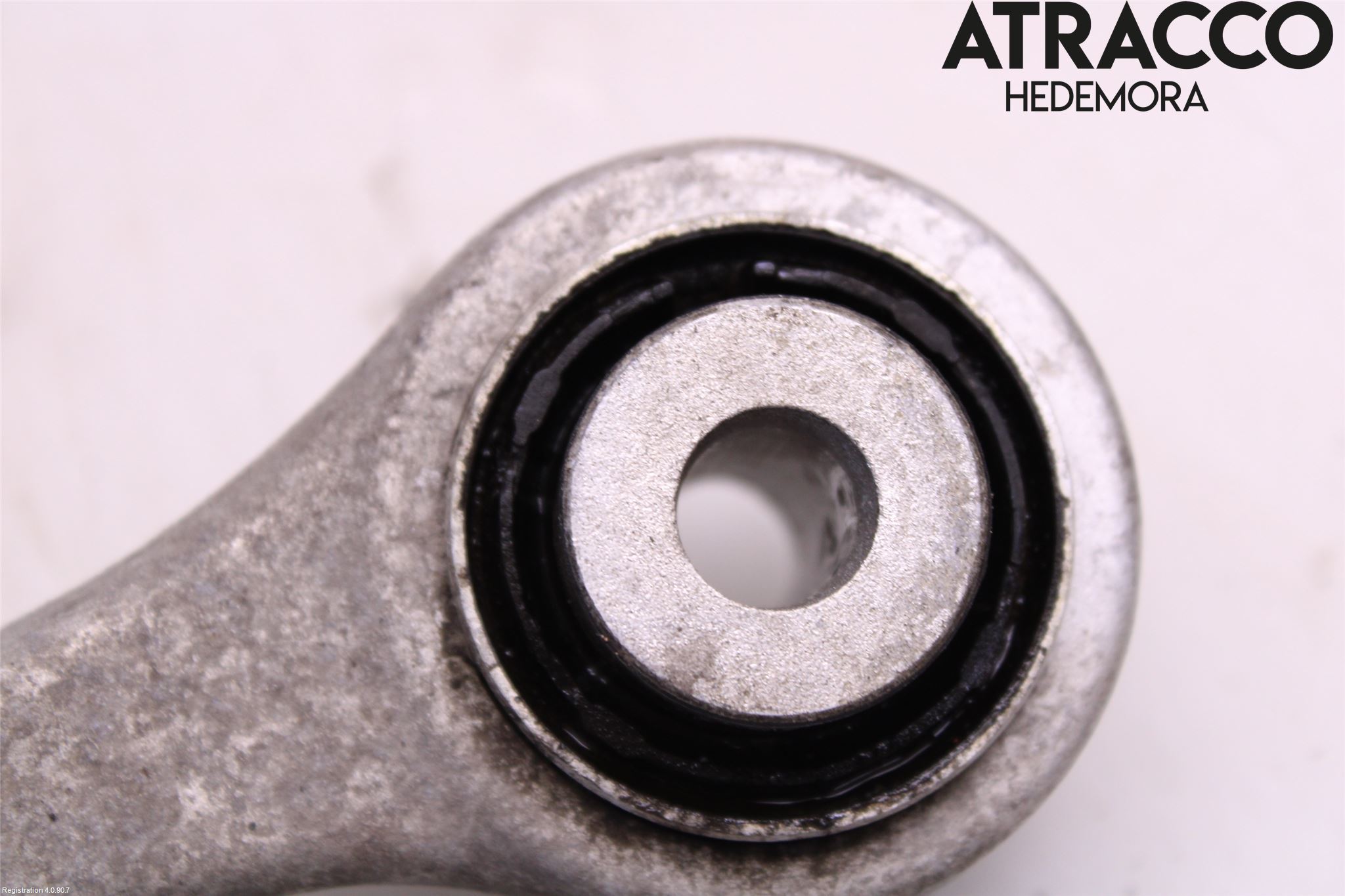 BMW 5 G30/G31/F90 17-23 Bärarm Bak Övre Höger
