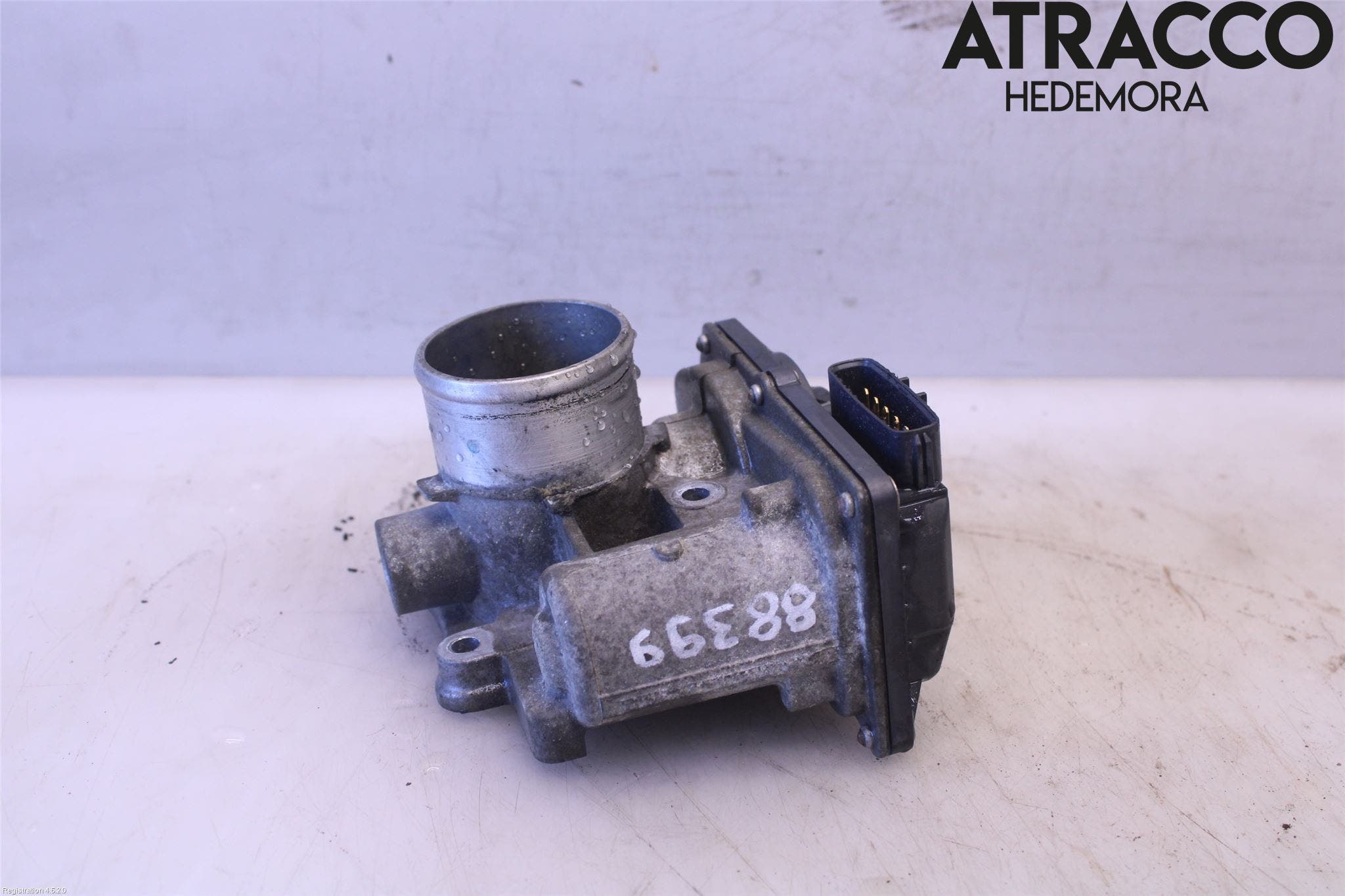 Toyota YARIS XP130 12-14 Injspjällhus