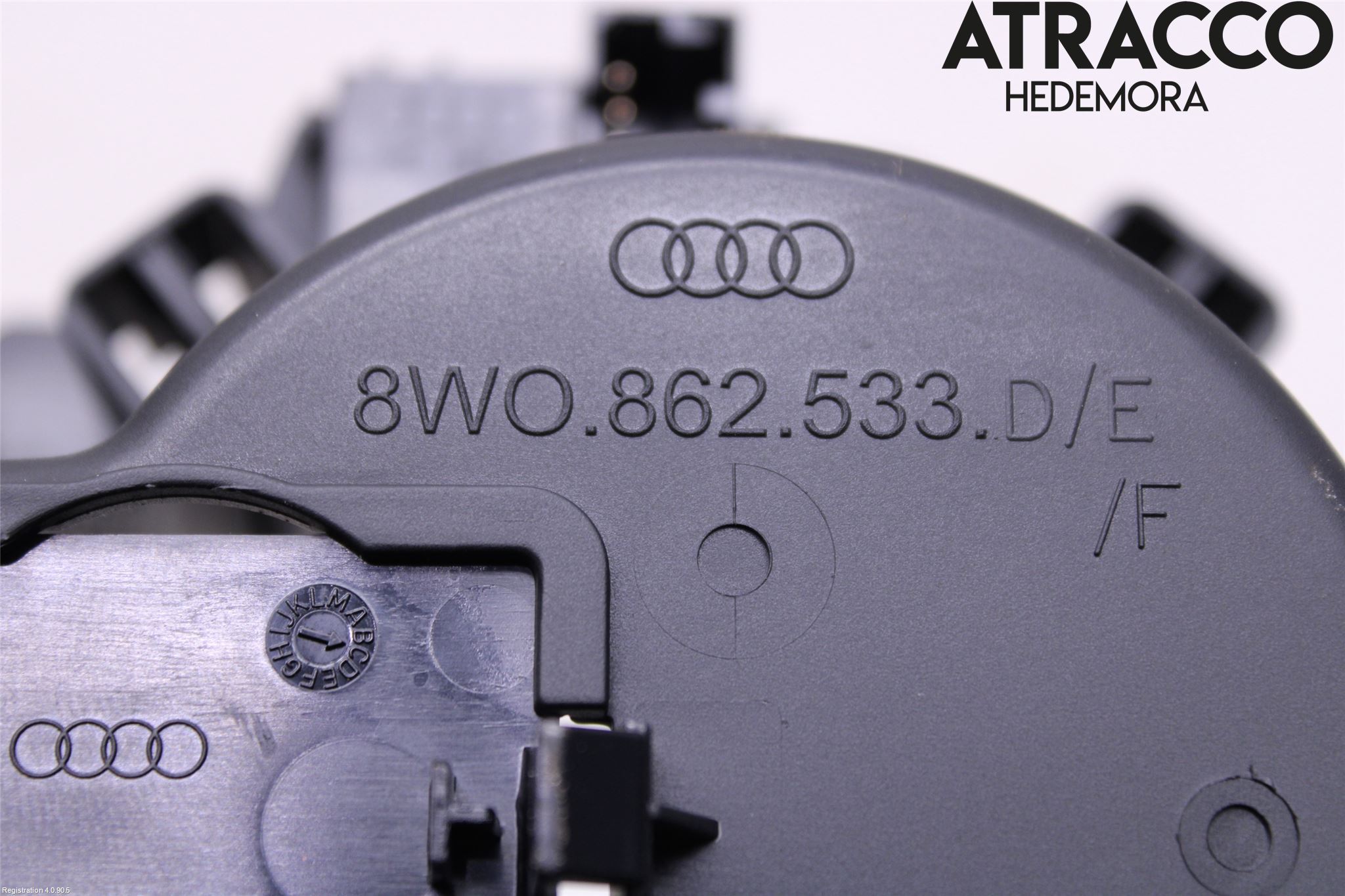 Audi A4 ALLROAD 17- Mugghållare