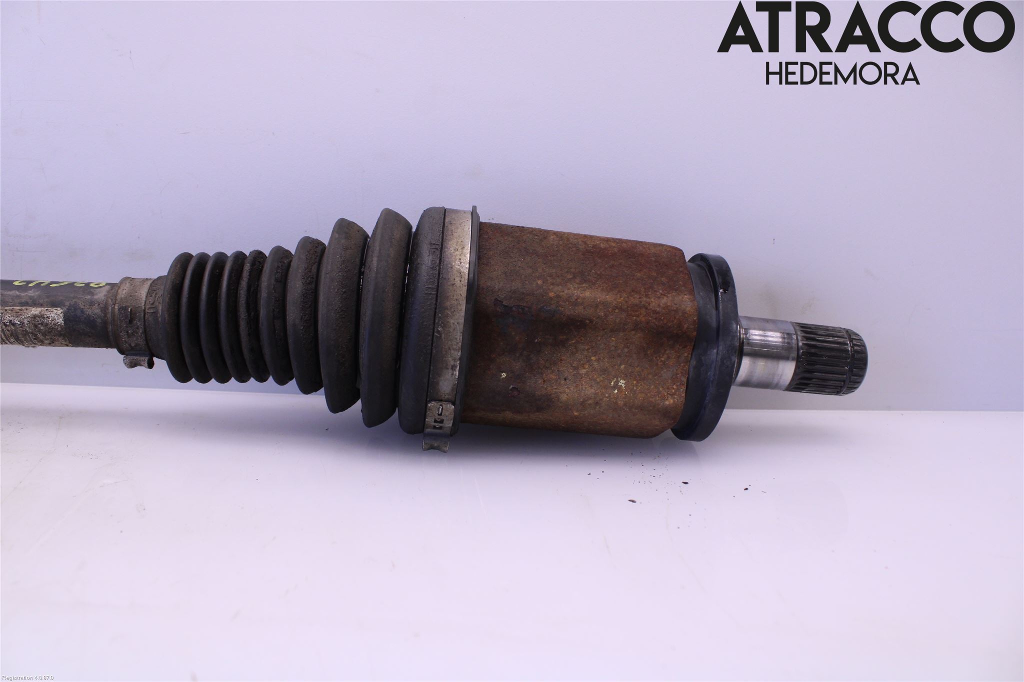 BMW 1 F20/F21 11-19 Drivaxel Fram Vänster