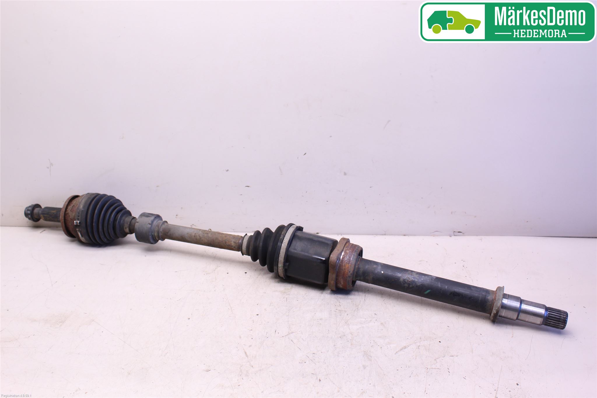 Toyota AVENSIS 09-15 Drivaxel Fram Höger