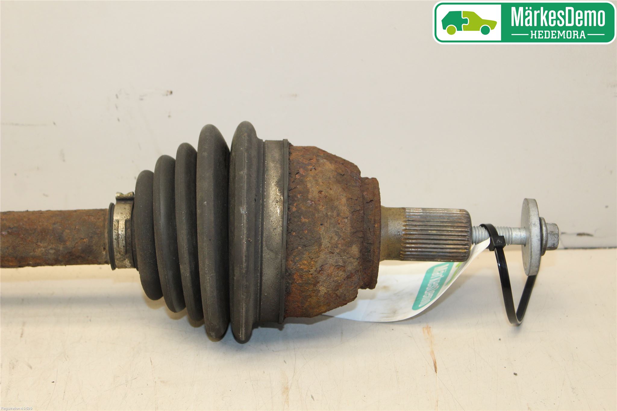 Ford FOCUS 08-11 Drivaxel Fram Vänster