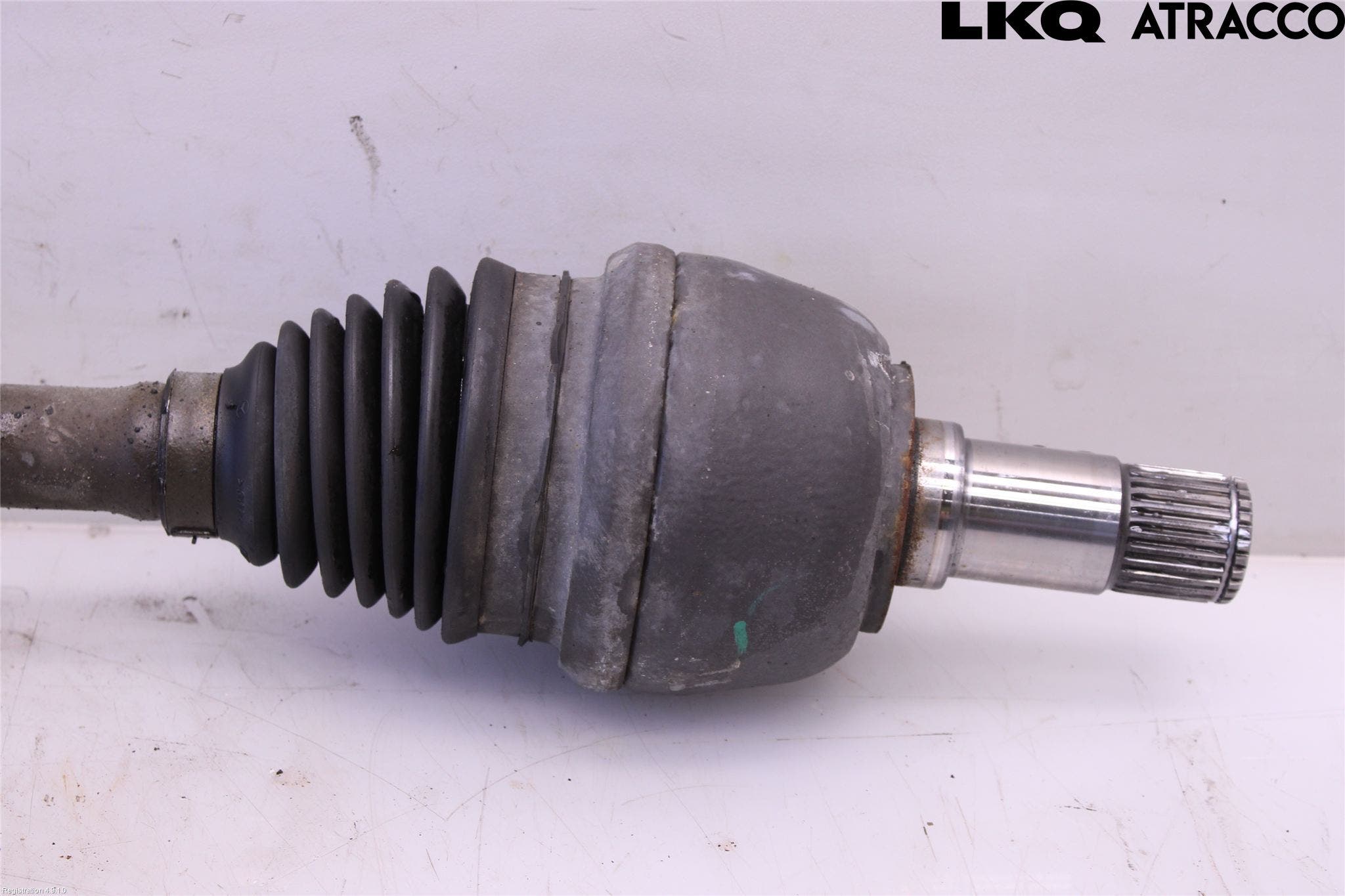 Mercedes-Benz MB GLA-KLASS (X156) 13-20 Drivaxel Fram Vänster