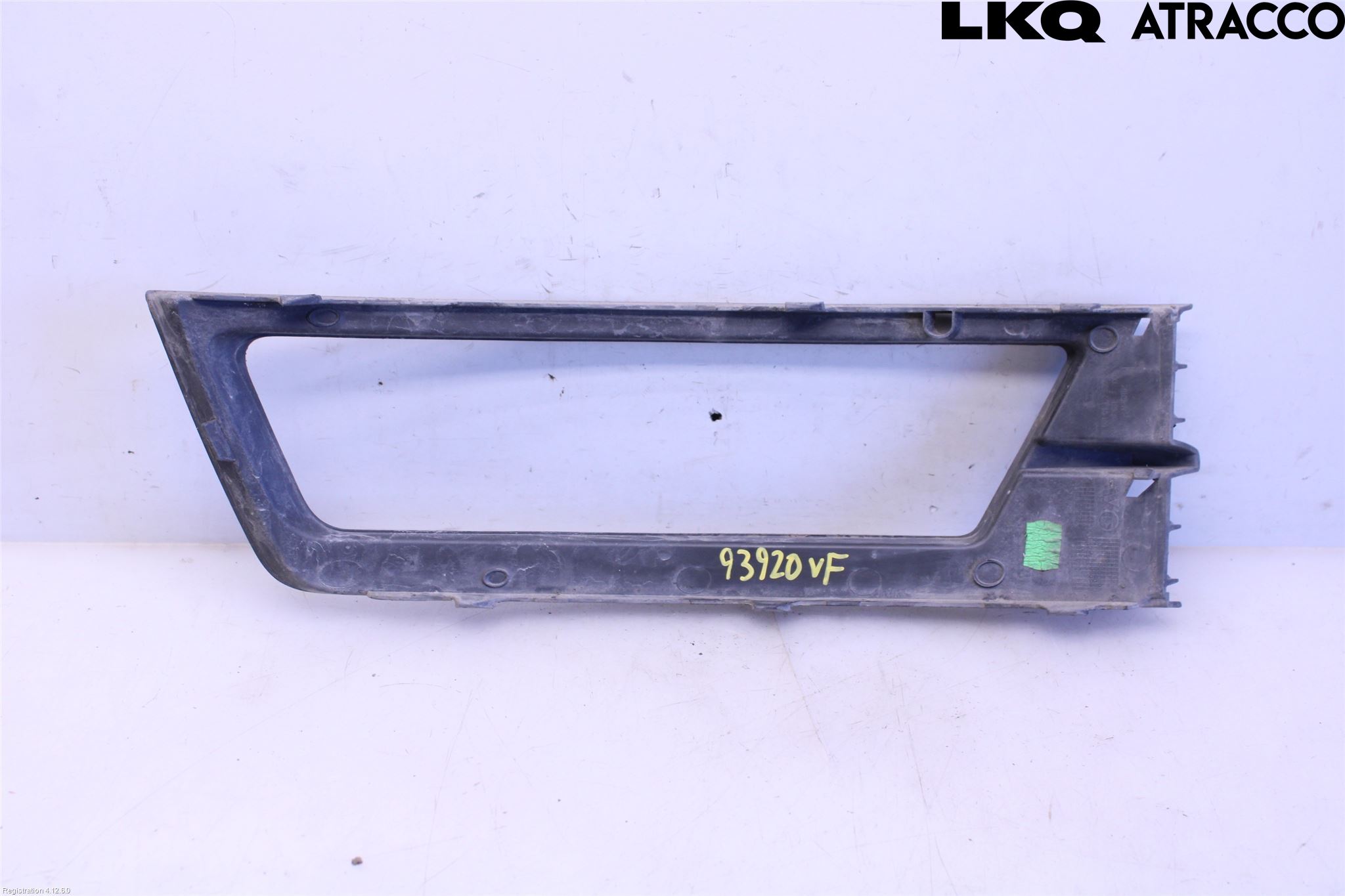 Skoda RAPID Dimljussarg Fram