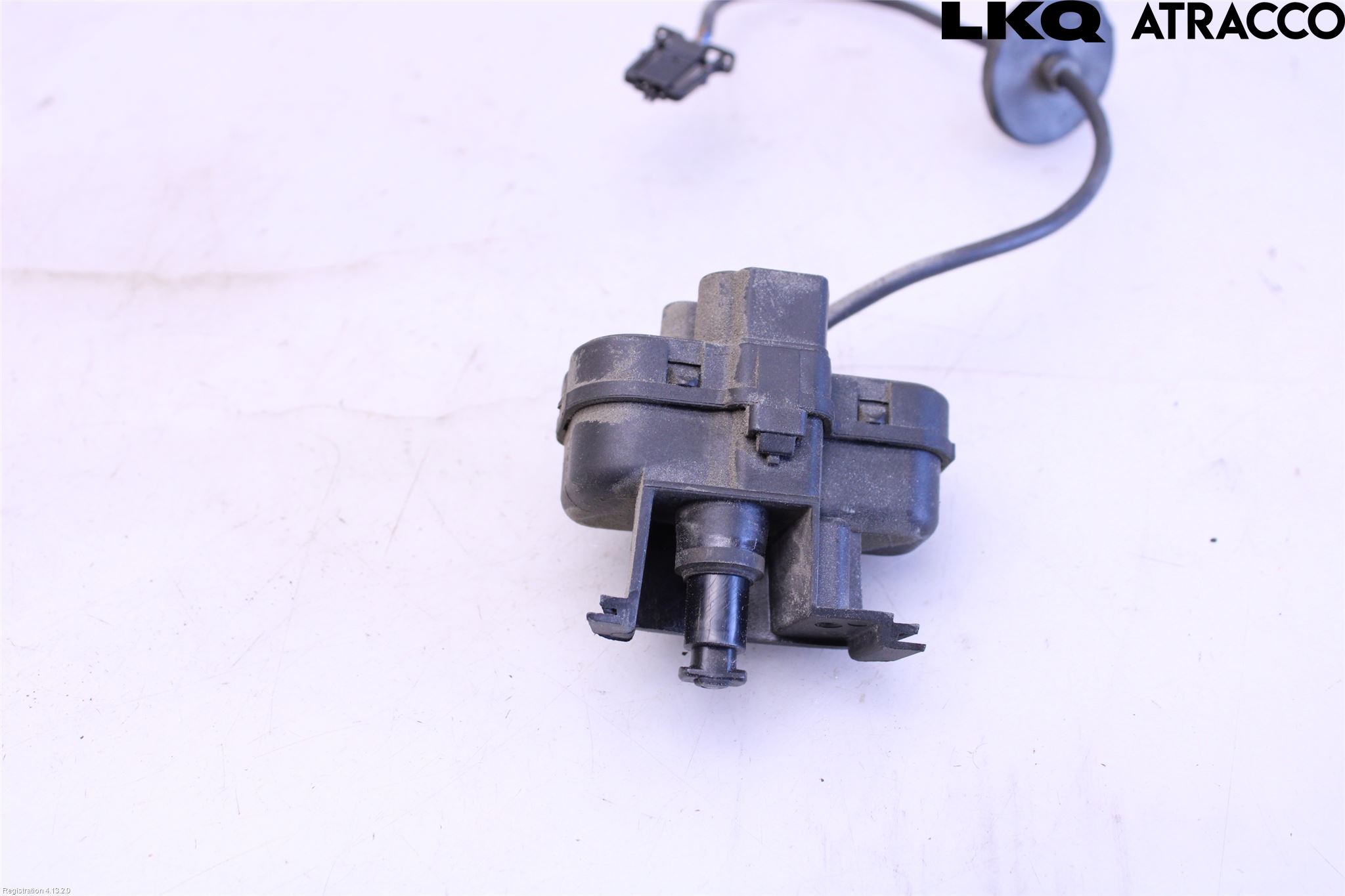 Volkswagen VW TIGUAN 07-16 Centrallåsmot Tanklucka