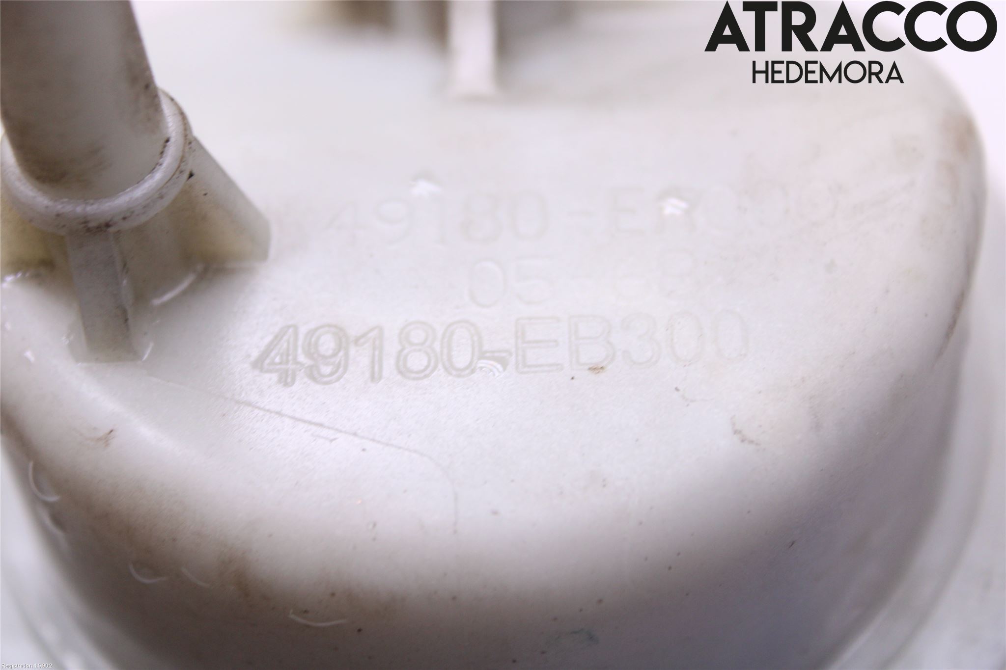 Nissan NAVARA 05-16 Styrservooljebehållare