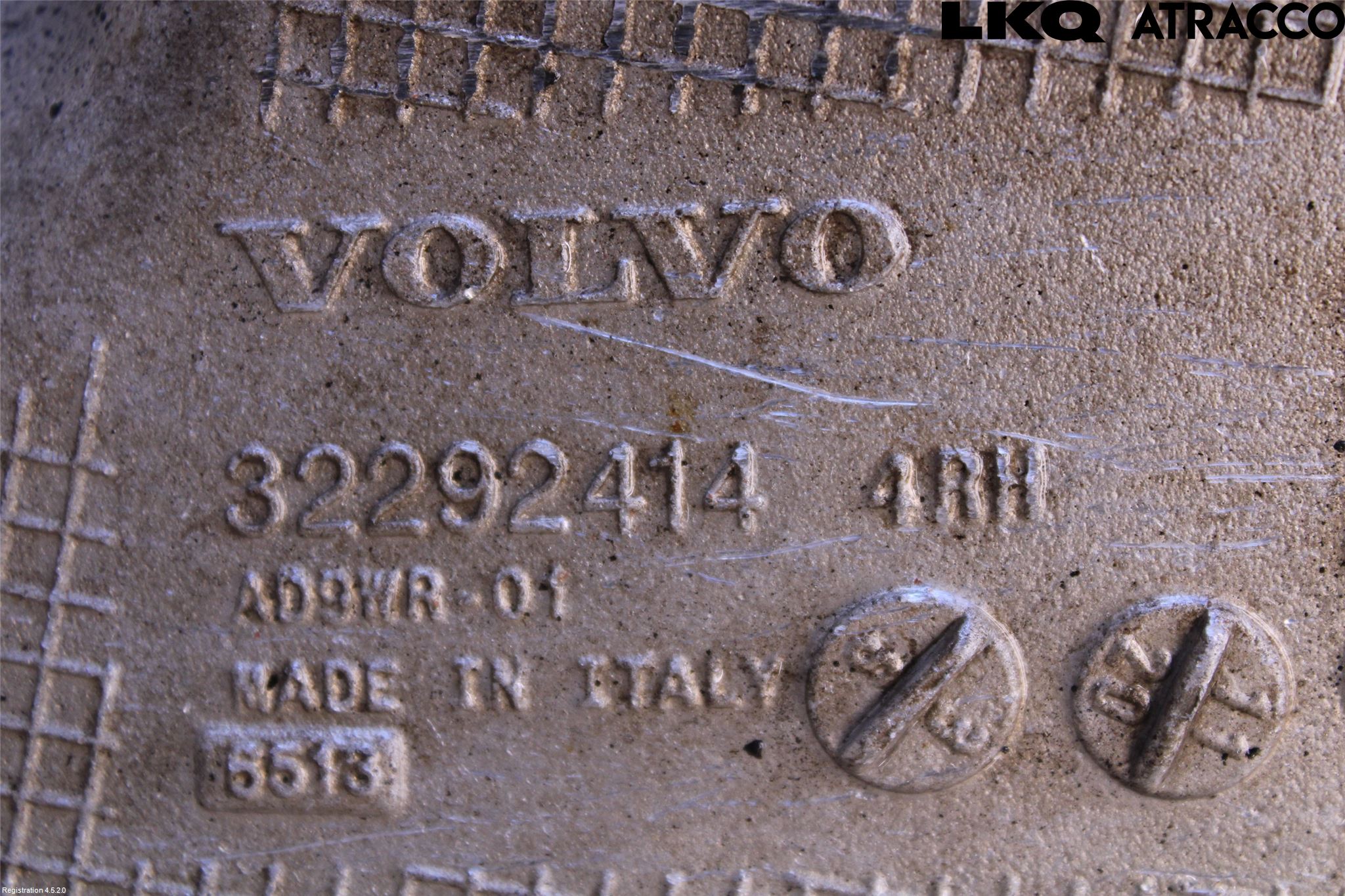 Volvo V60 CROSS COUNTRY 19- Bärarm Bak Höger