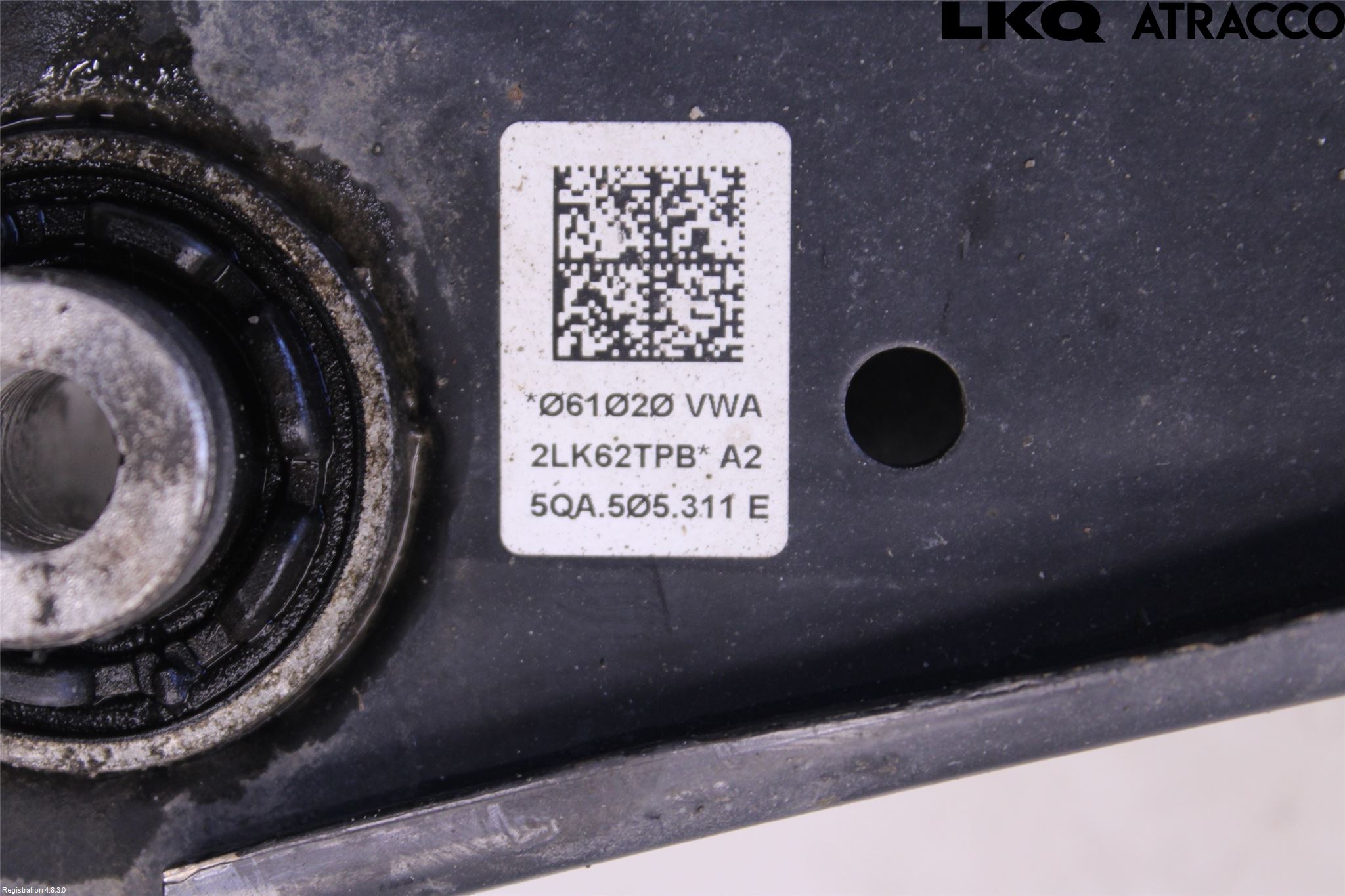 Volkswagen VW TOURAN 16- Bärarm Bak Höger