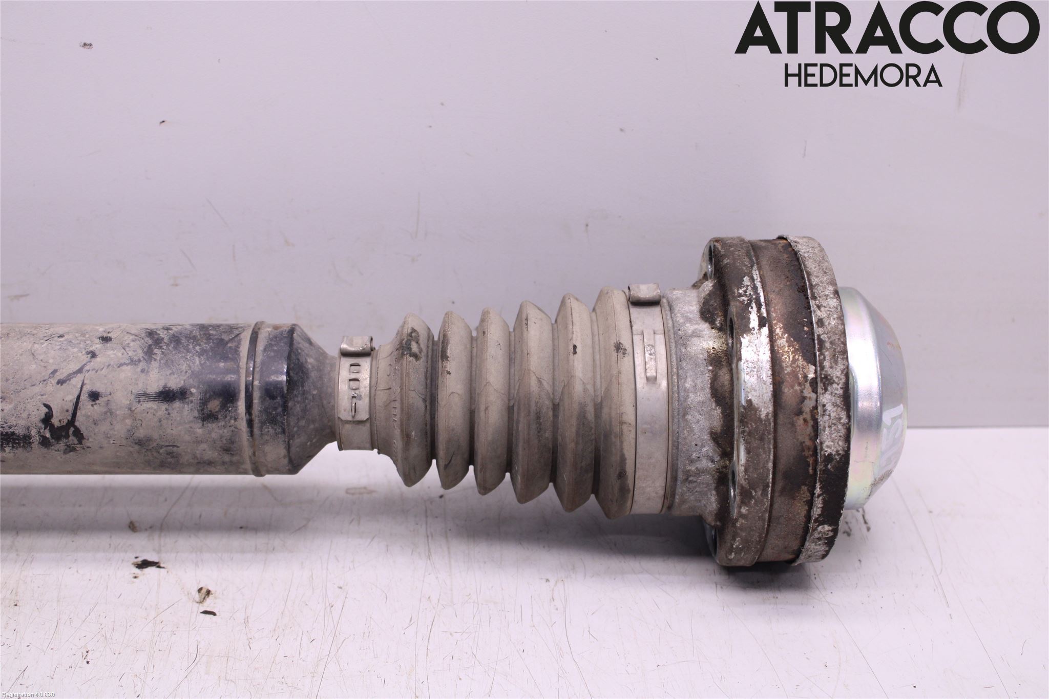 Volkswagen VW PASSAT 05-11 Drivaxel Fram Höger