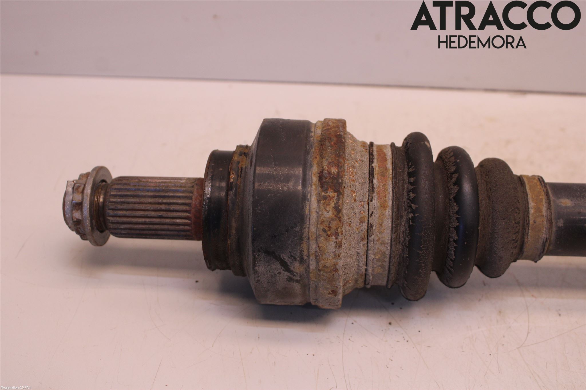 BMW 1 F20/F21 11-19 Drivaxel Bak Höger