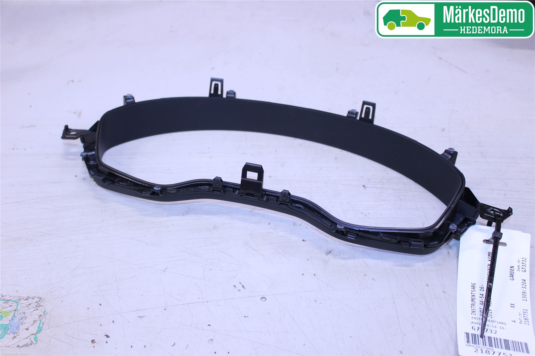 Audi A4/S4 B9 16-19 Instrumentsarg