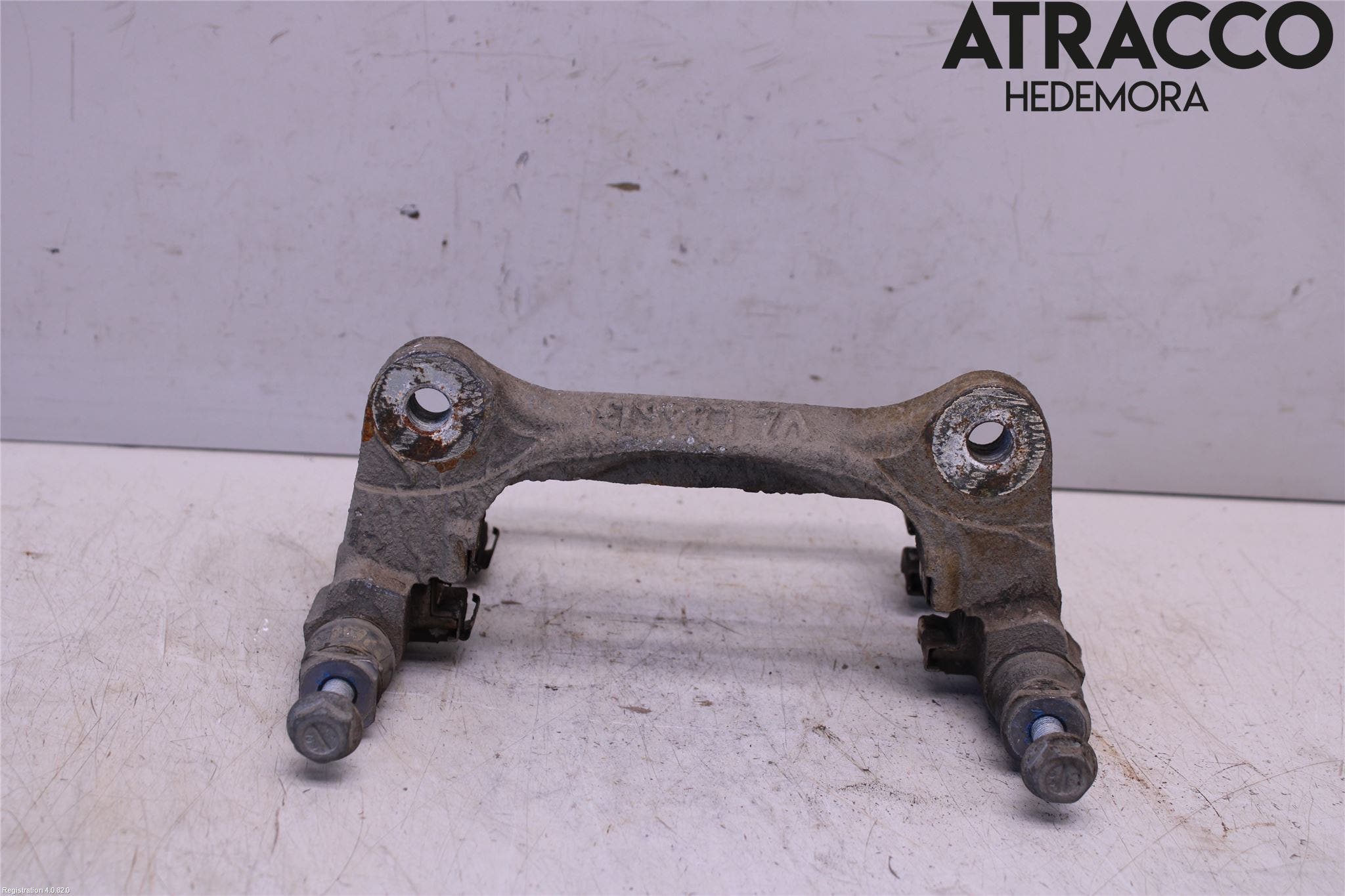 Toyota COROLLA 19- Bromsokshållare