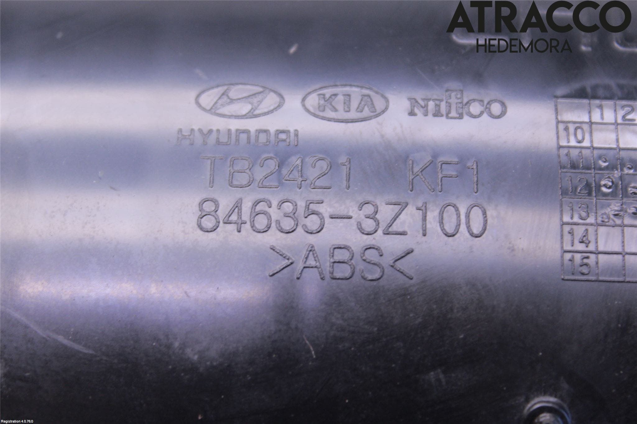 Hyundai i40 16-18 Instrumentbräda Förvaringsfack