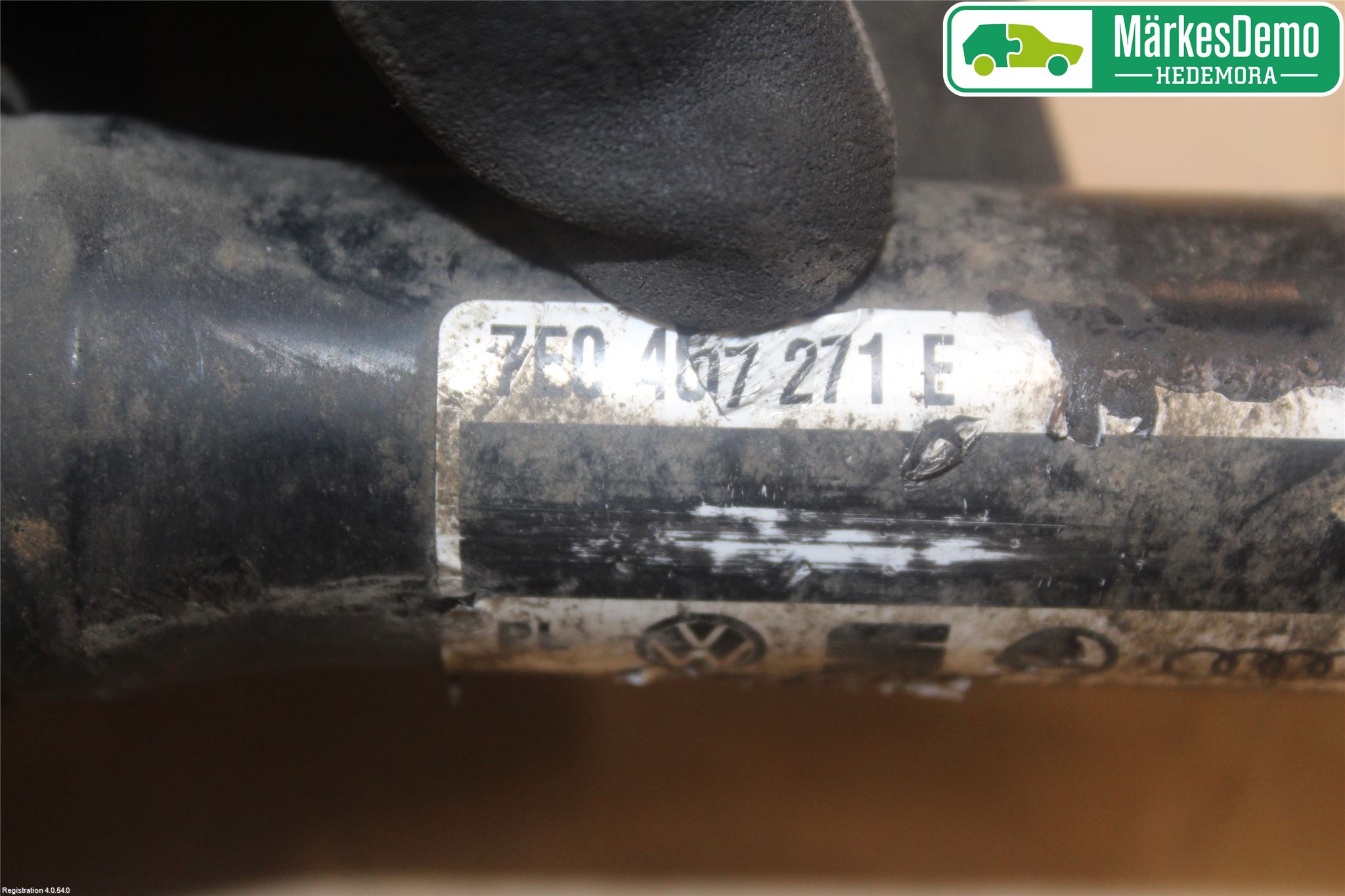 Volkswagen VW TRANSP/CARAVELLE (T5) 04-15 Drivaxel Fram Vänster