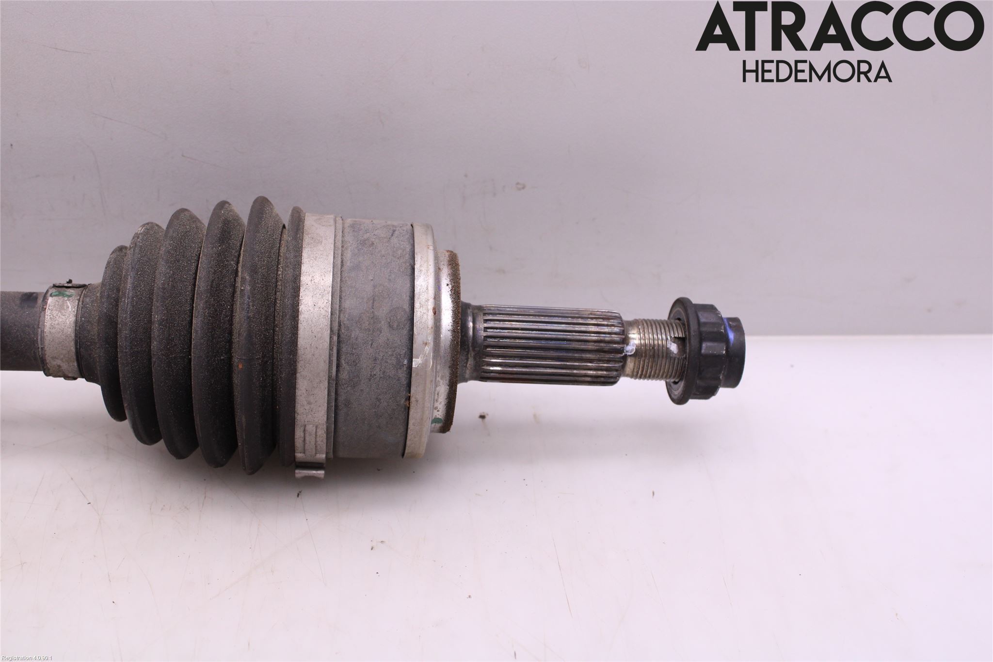 Toyota C-HR 16-23 Drivaxel Fram Vänster